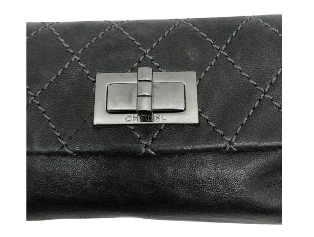Chanel Re-Issue Mini Clutch Bag/Pouch In Fair Condition For Sale In London, GB