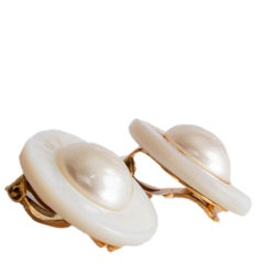 CHANEL reason CC HEART PENDANT Necklace