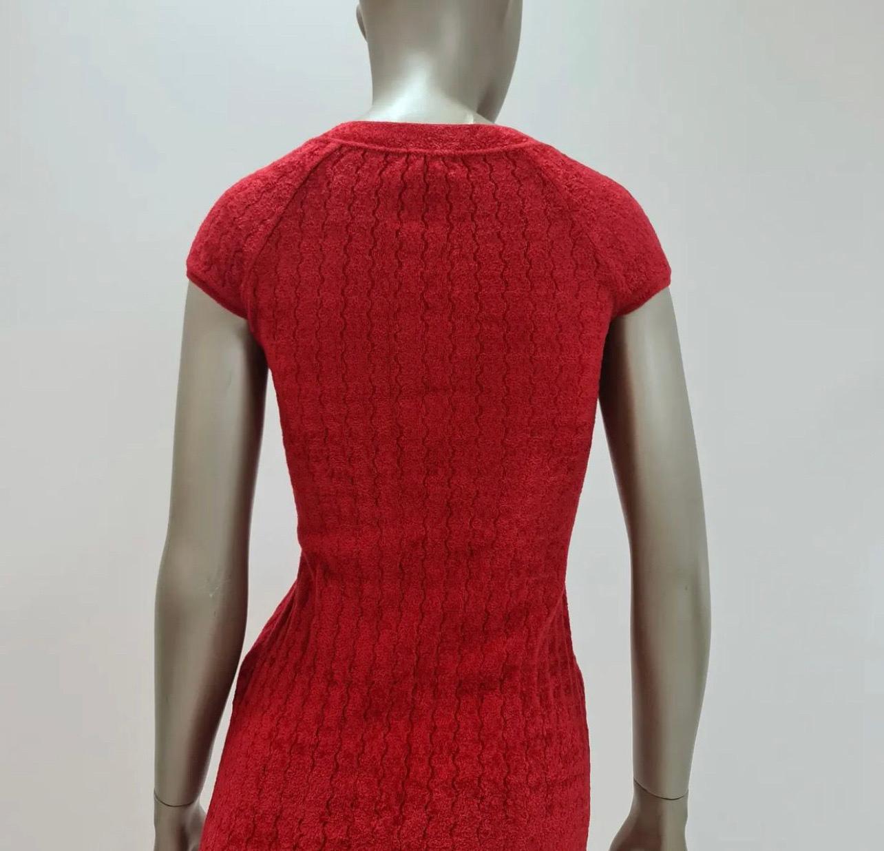CHANEL Rotes 2010 SHANGHAI-Strickkleid Damen im Angebot