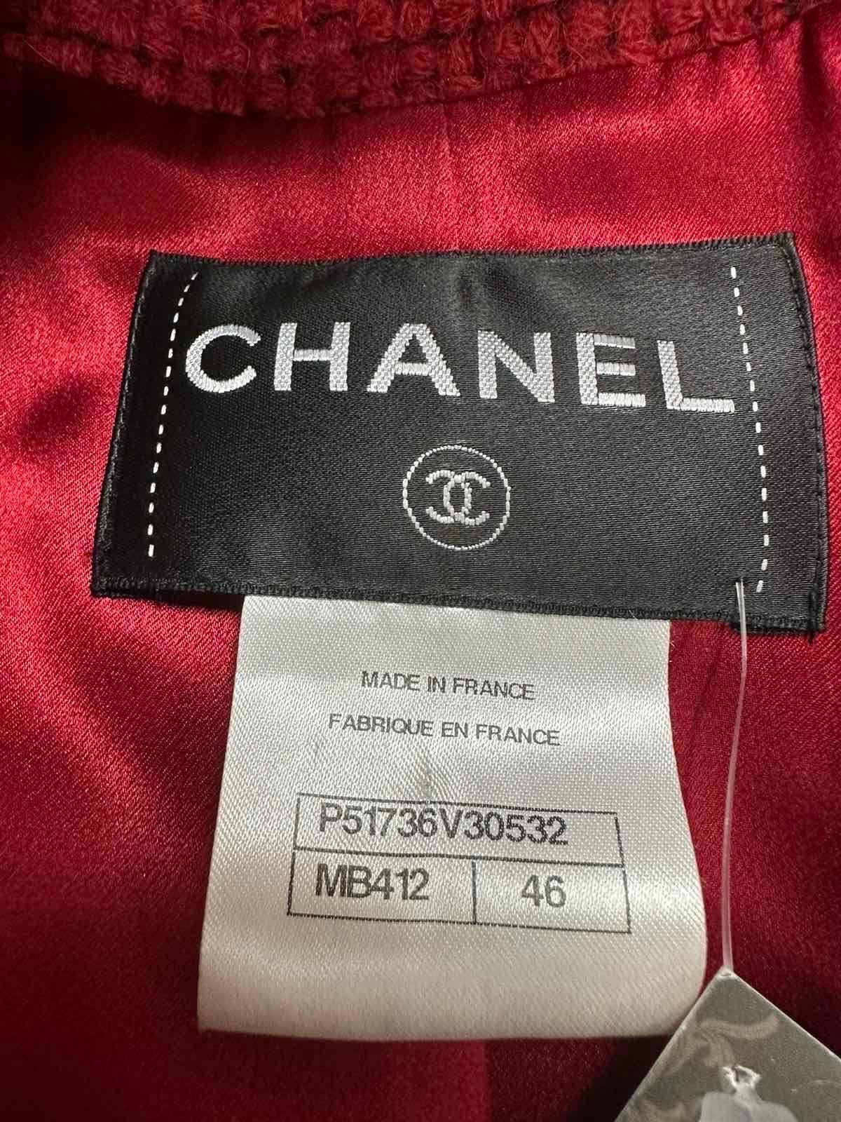CHANEL RED 2015 SALZBURG CHAIN TRIM Mantel  Sz.46 für Damen oder Herren im Angebot