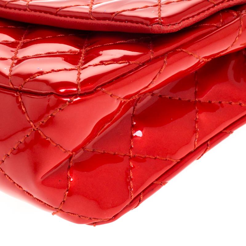 Chanel Red 2.55 Reissue Quilted Patent Leather East/West Clutch Bag 4