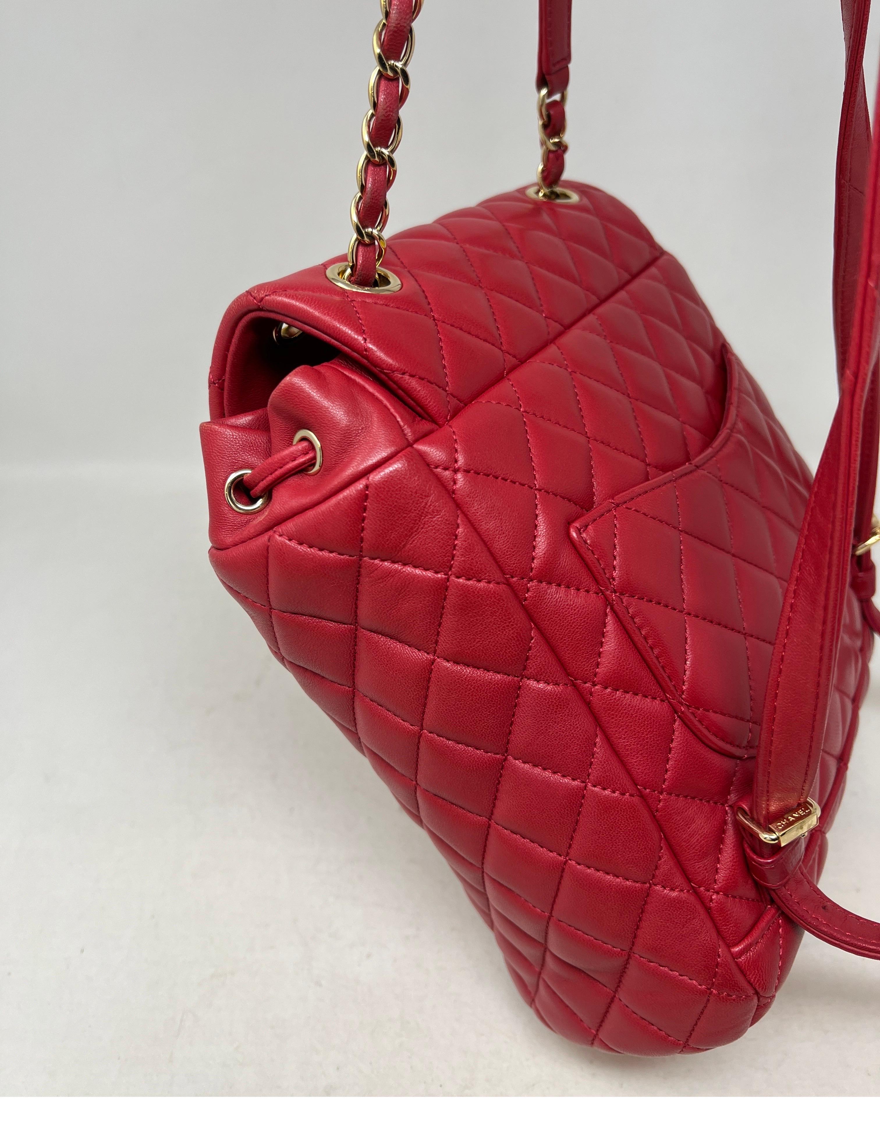 Sac à dos rouge de Chanel en vente 14