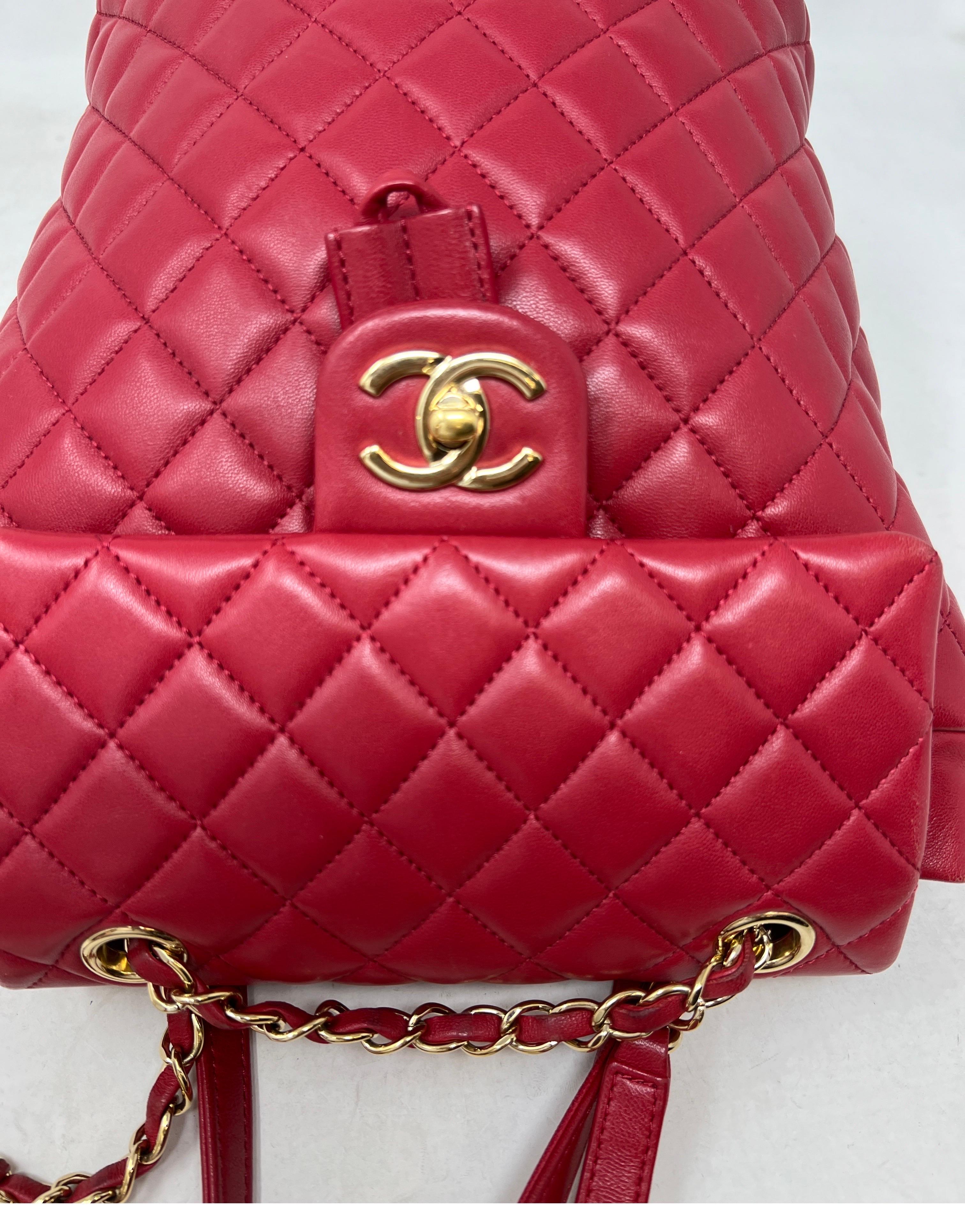 Sac à dos rouge de Chanel en vente 15