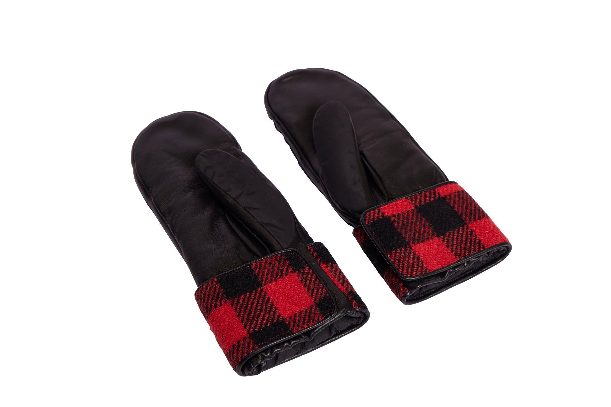 Chanel preloved schwarz-rot karierte Handschuhe. Größe M , 7-8. Ausgezeichneter Zustand.