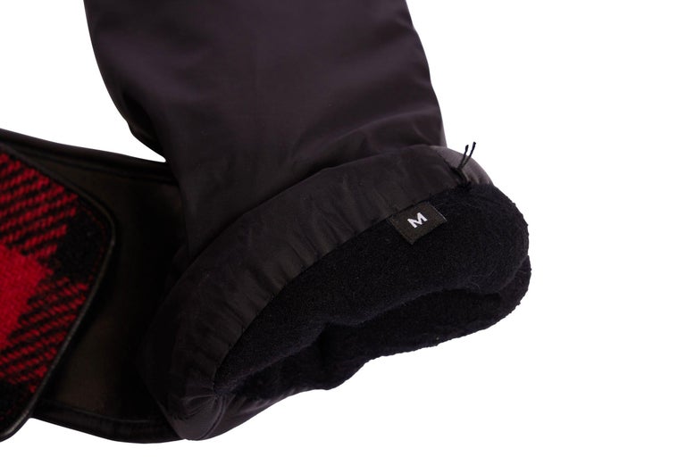 Chanel Red Black Checkers Gloves For Sale at 1stDibs