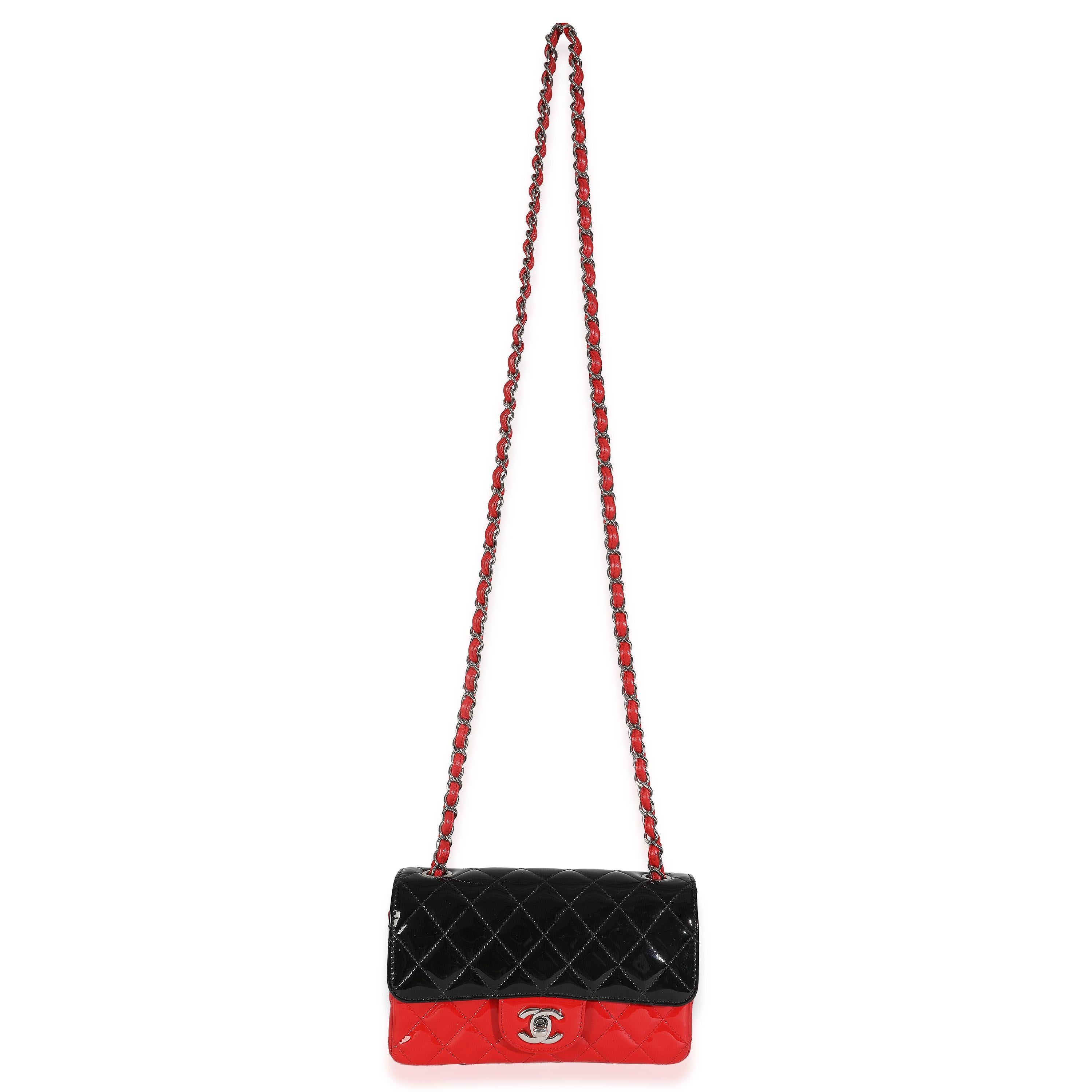 Chanel Rouge Noir Brevet Matelassé Bi-Couleur Mini Sac Rectangulaire à Rabat en vente 2