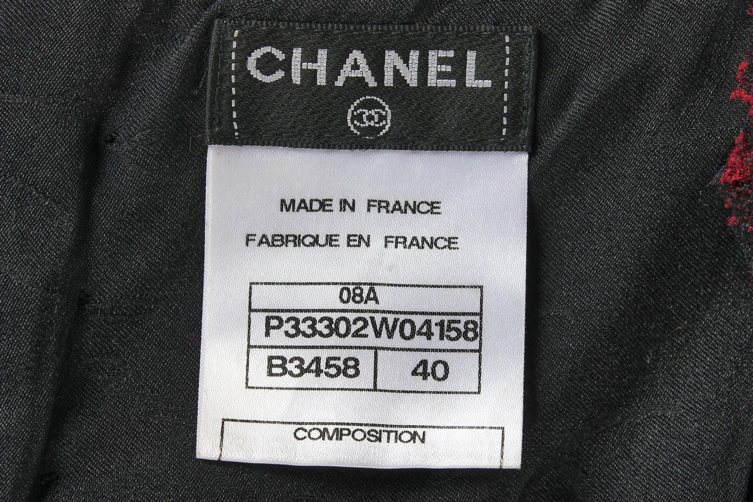 Chanel Rotes & schwarzes Tartan-Tüll-Abendkleid mitfety-Anstecknadelverzierung 2008 im Angebot 1