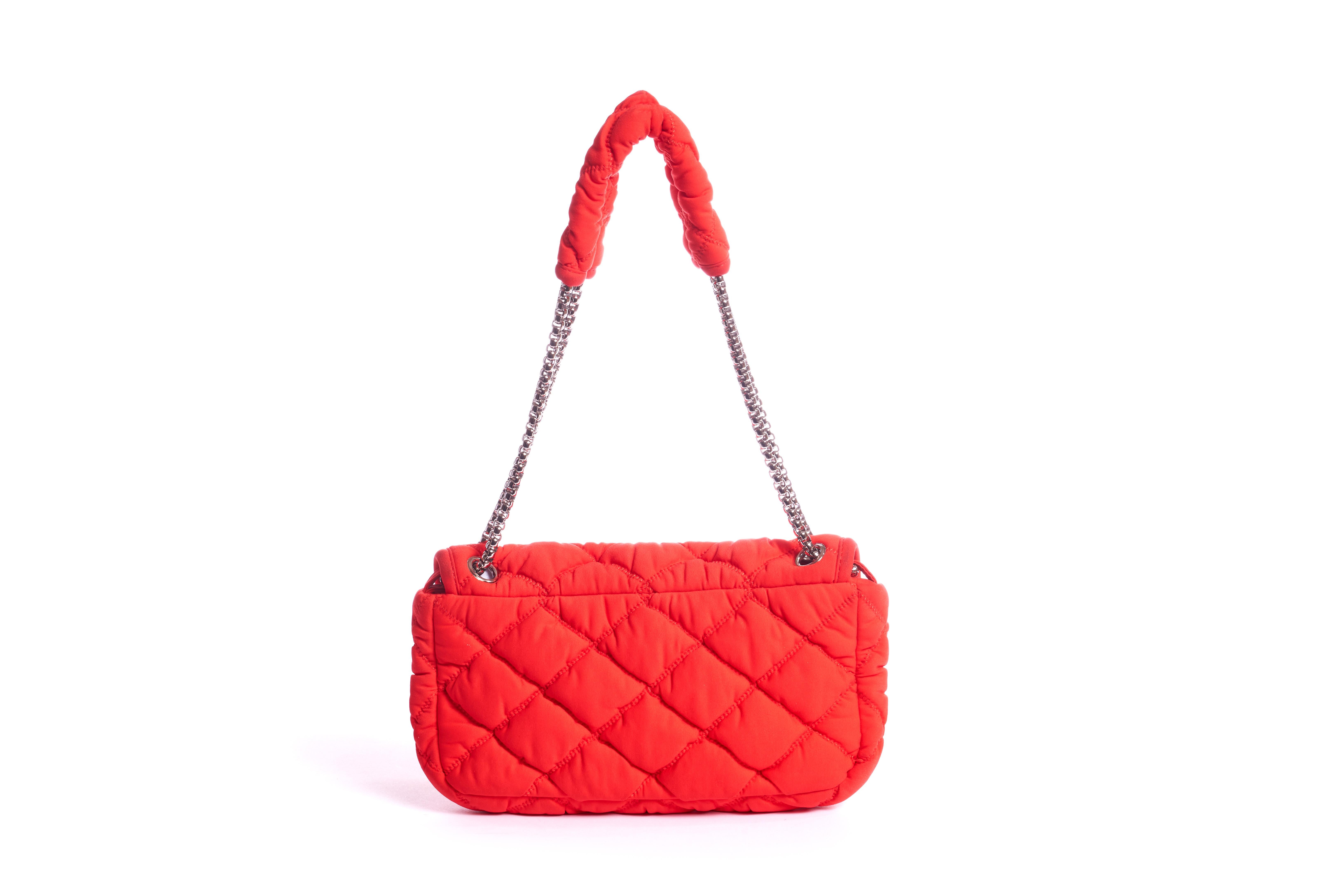 red bubble bag