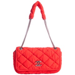 Chanel Red Bubble en nylon à rabat unique