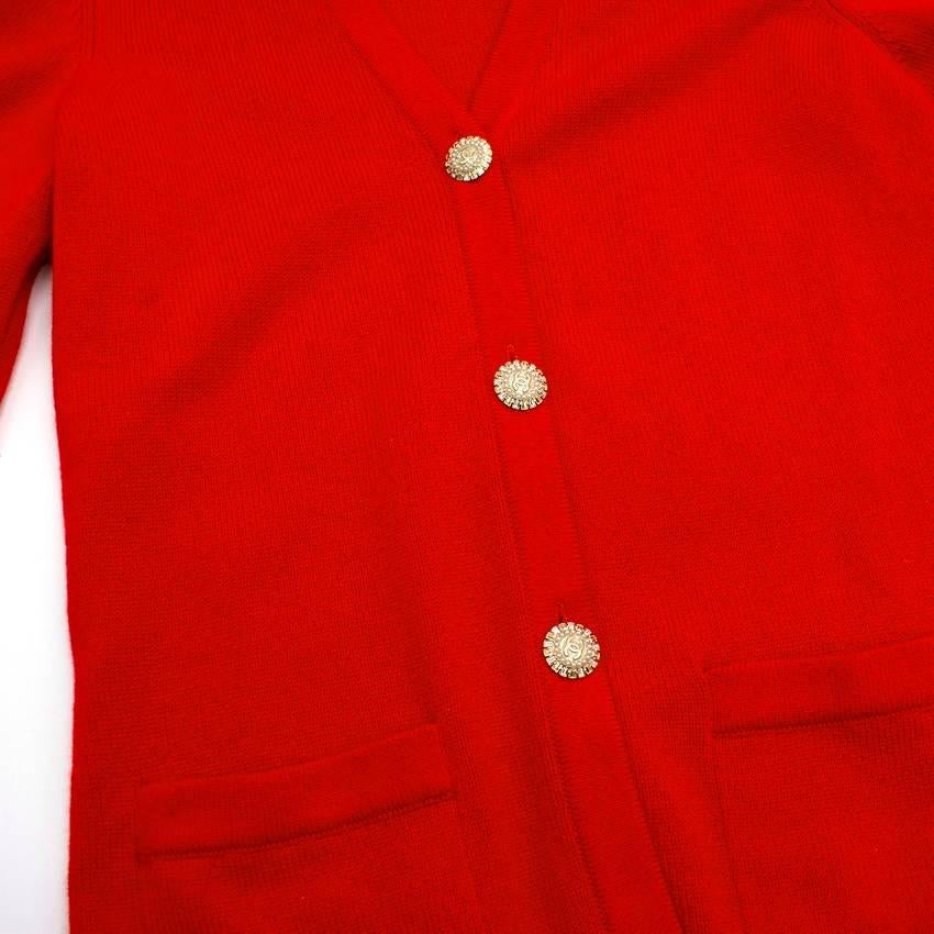 Women's or Men's Chanel Red Cashmere Long Sleeved Cardigan For Sale