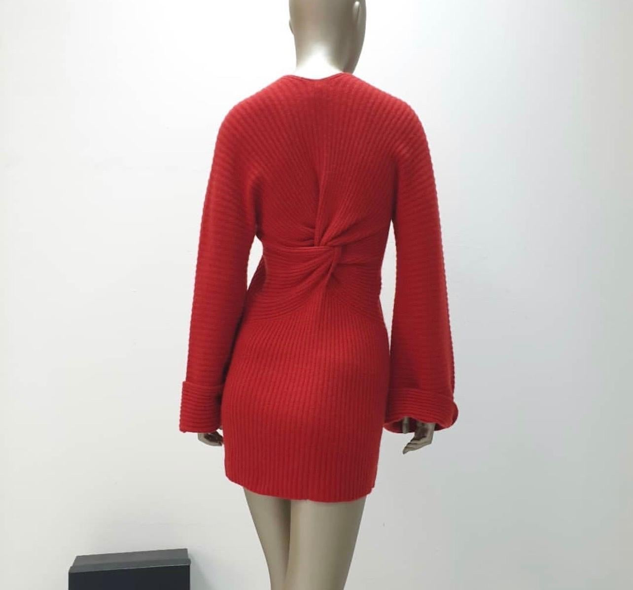 Chanel Red Cashmere Mini Twisted Dress In Excellent Condition In Krakow, PL