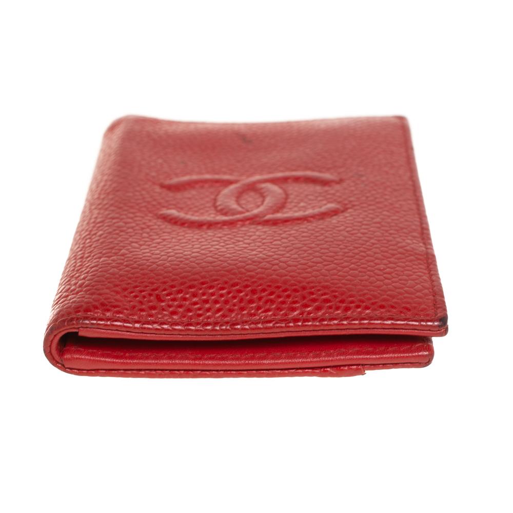 Chanel Red Caviar Leather CC Bifold Card Case In Fair Condition In Dubai, Al Qouz 2