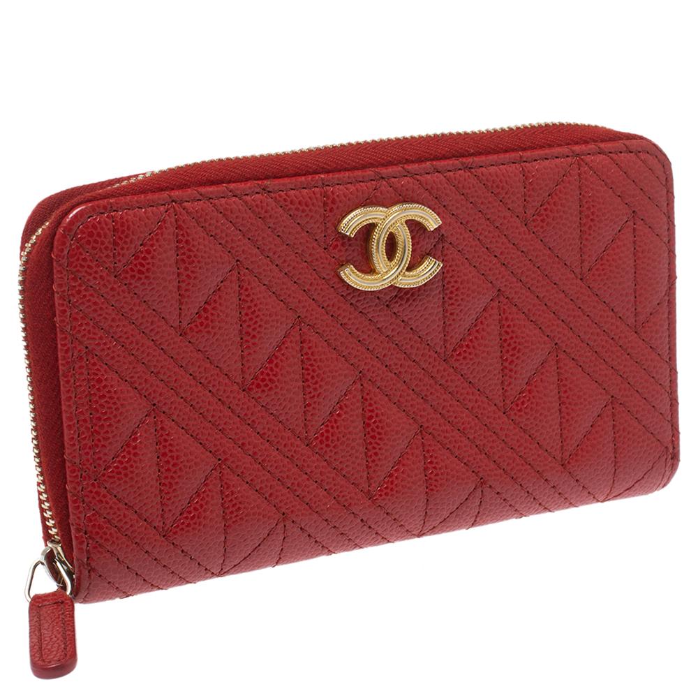 Chanel Red Caviar Leather CC Zip-Around Wallet In Good Condition In Dubai, Al Qouz 2