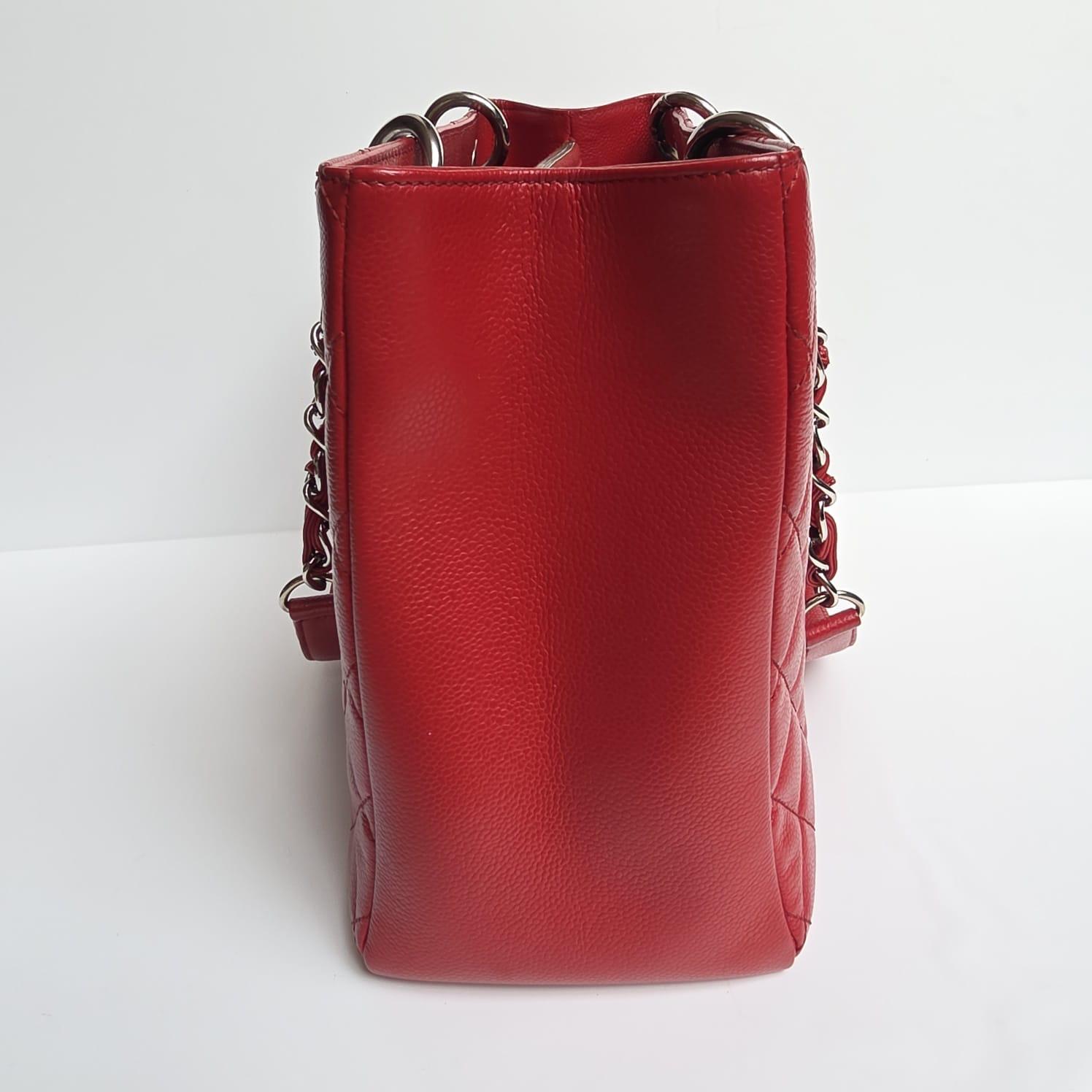 Chanel Red Caviar Leather GST Bag For Sale 3