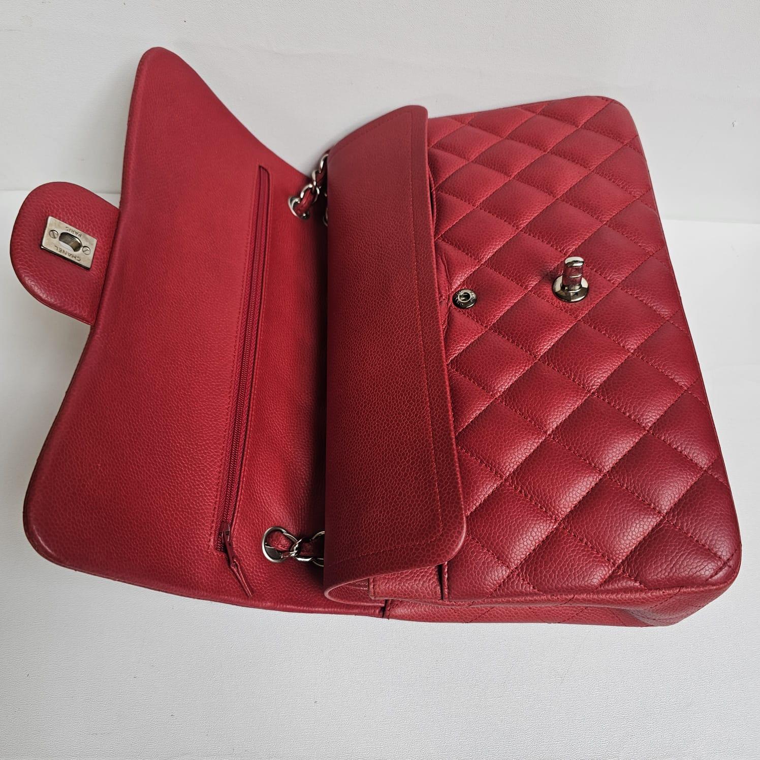 Chanel Bolso Jumbo Doble Solapa Piel Caviar Rojo en venta 10