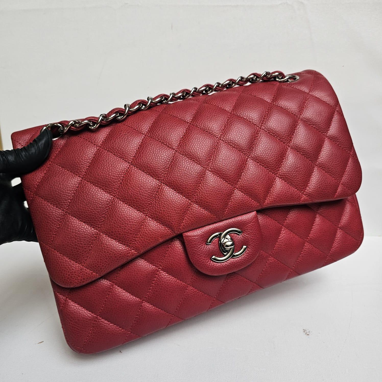Chanel Bolso Jumbo Doble Solapa Piel Caviar Rojo en venta 11