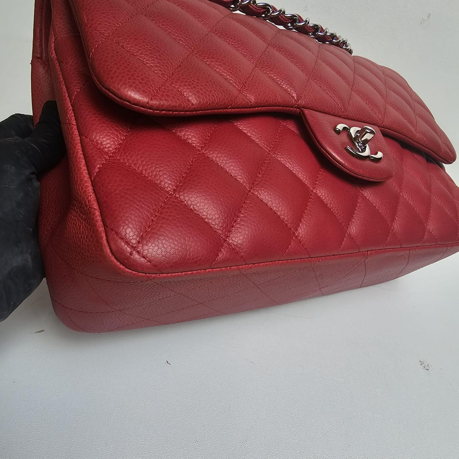 Chanel Bolso Jumbo Doble Solapa Piel Caviar Rojo en venta 12