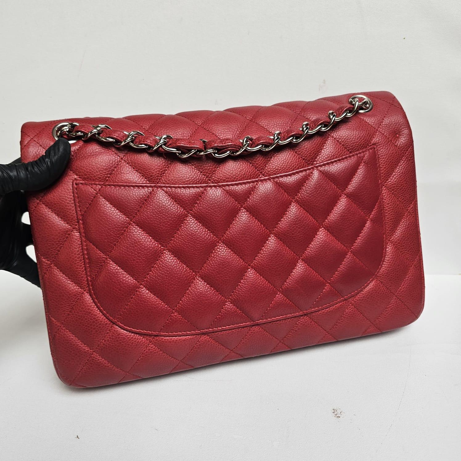 Chanel Bolso Jumbo Doble Solapa Piel Caviar Rojo en venta 14