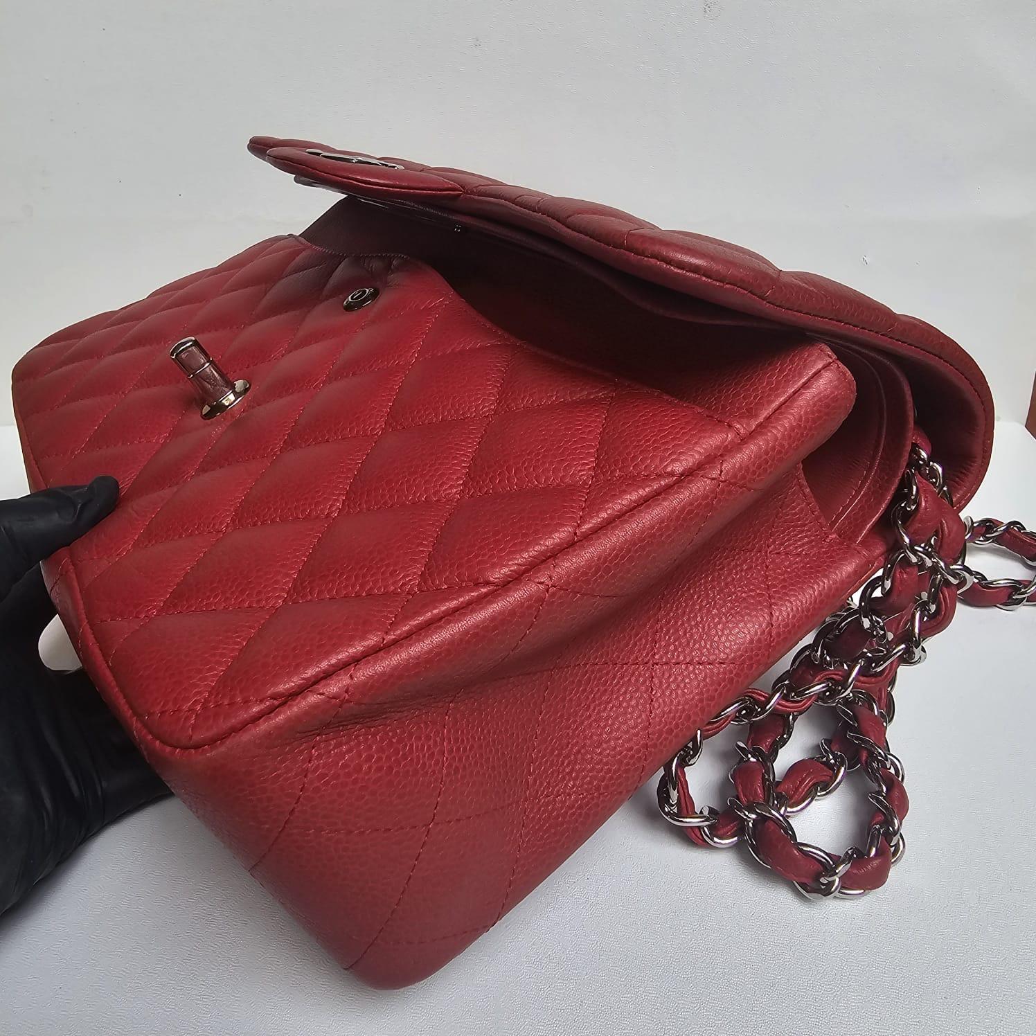 Chanel Bolso Jumbo Doble Solapa Piel Caviar Rojo en venta 16
