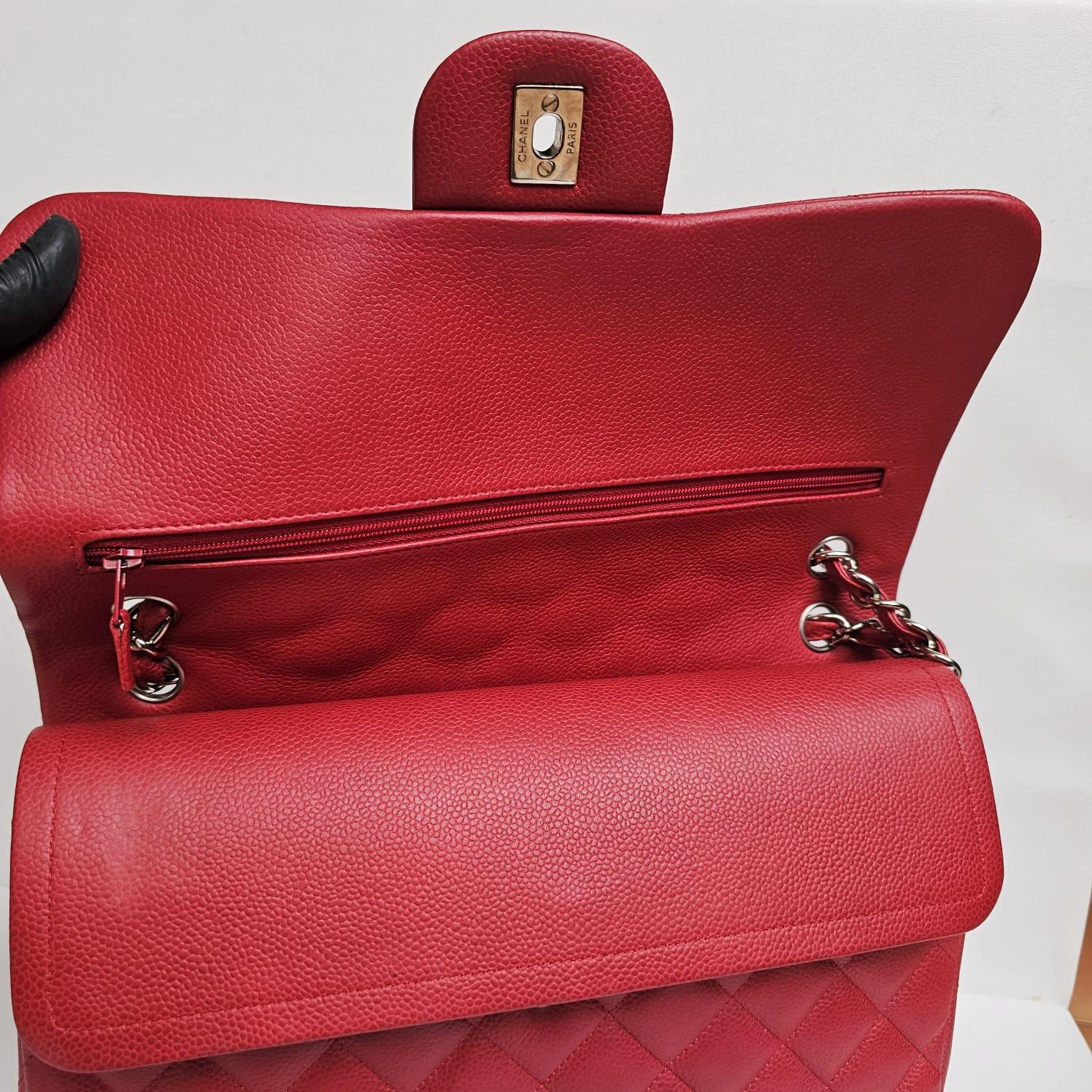 Chanel Bolso Jumbo Doble Solapa Piel Caviar Rojo en venta 5