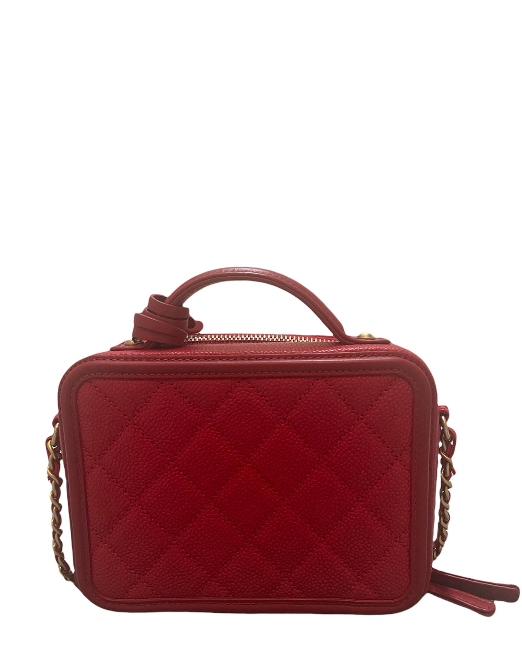 red vanity case