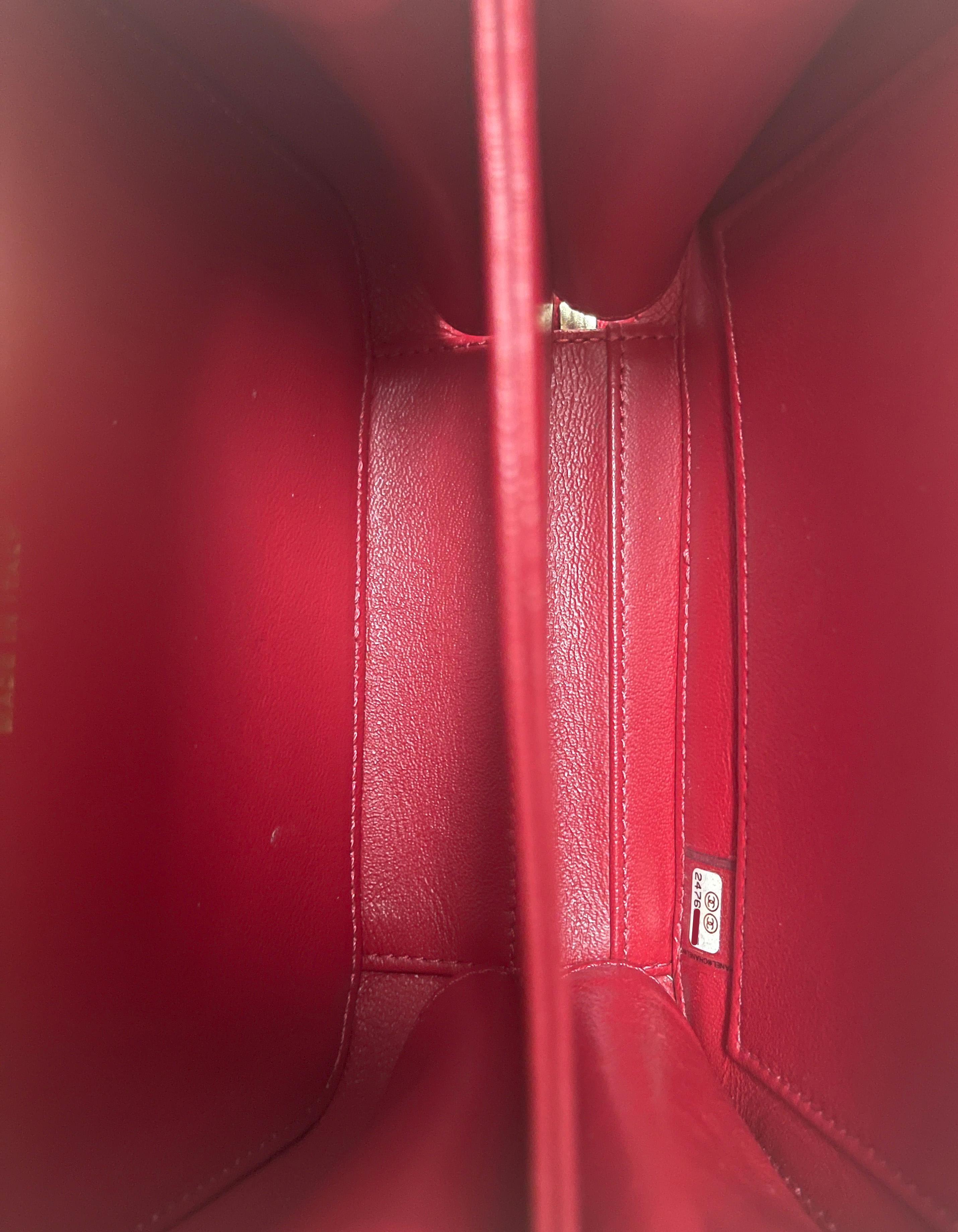 Chanel Red Caviar Leather Quilted Small CC Filigree Vanity Case Crossbody Bag 2