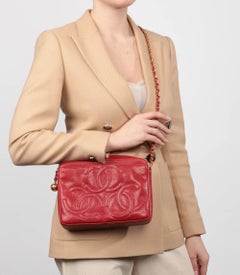 Chanel - Sac d'appareil photo en cuir caviar rouge - Vintage Timeless