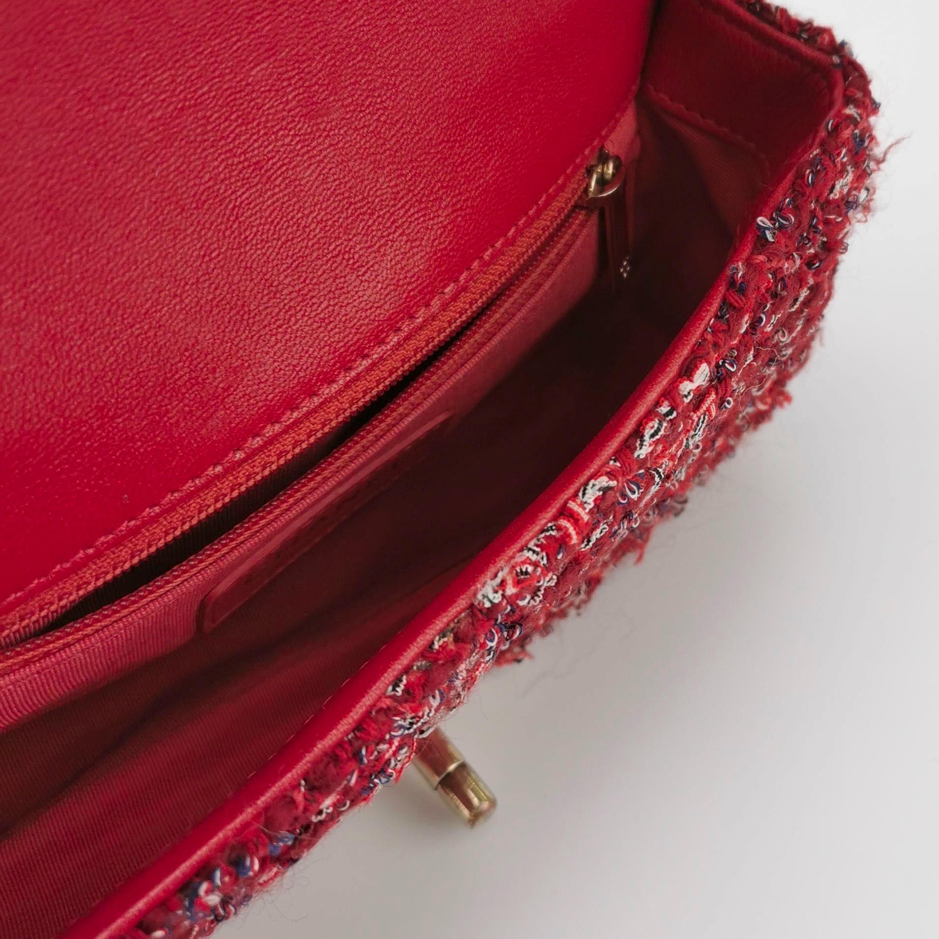 Women's Chanel Red CC Mini Matelasse Tweed Leather Flap Chain Bag Gold Hardware For Sale