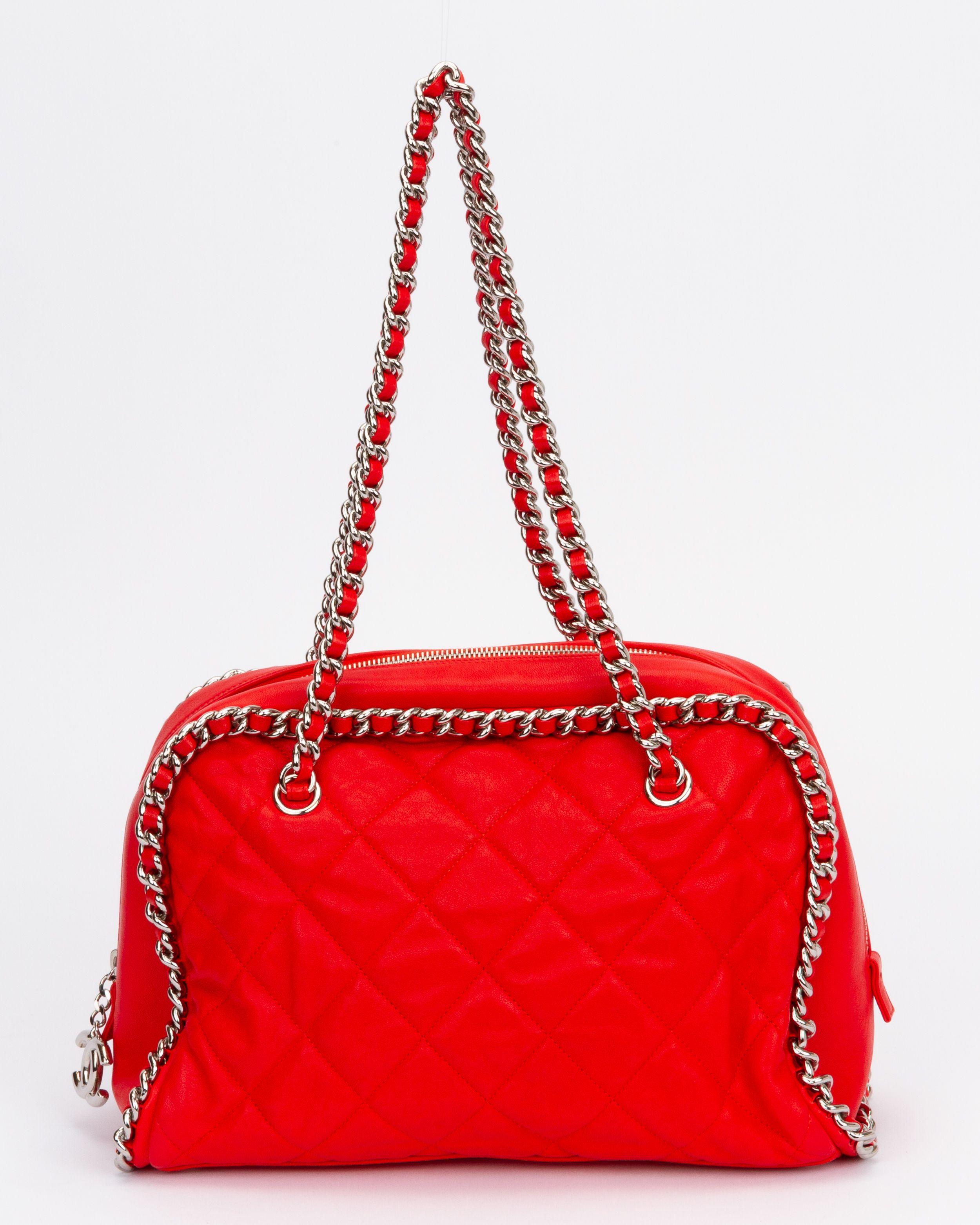 Chanel Red Chain Around Shoulder Bag In Excellent Condition For Sale In West Hollywood, CA