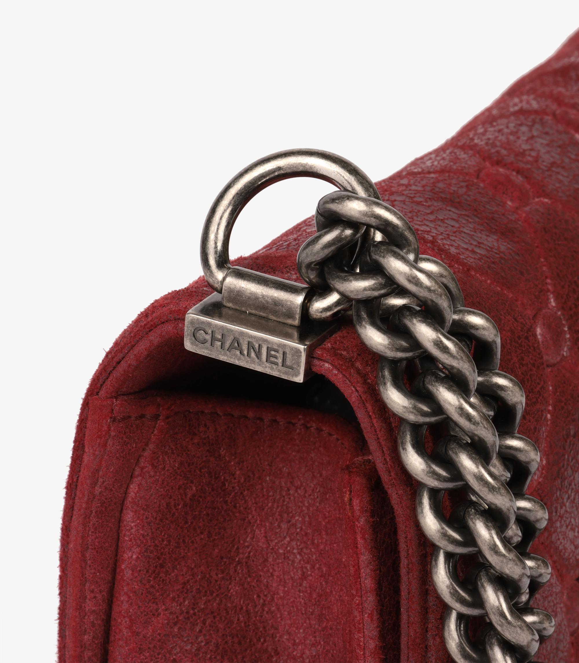 Chanel Red Chesterfield Distressed Goatskin Leather Celtic Medium LeBoy Bag Damen im Angebot