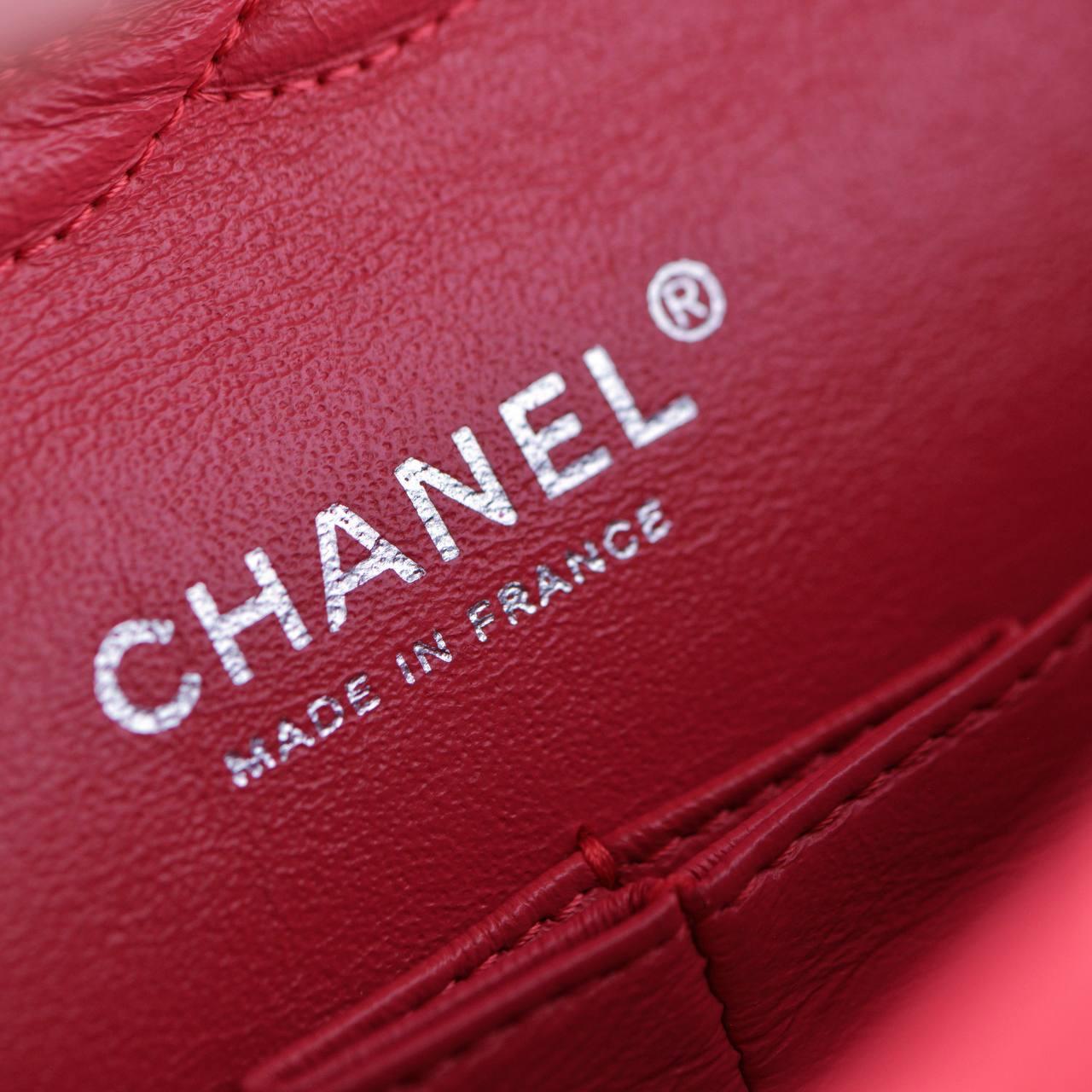 Chanel Red Chevron Caviar Medium Classic Double Flap Bag For Sale 11