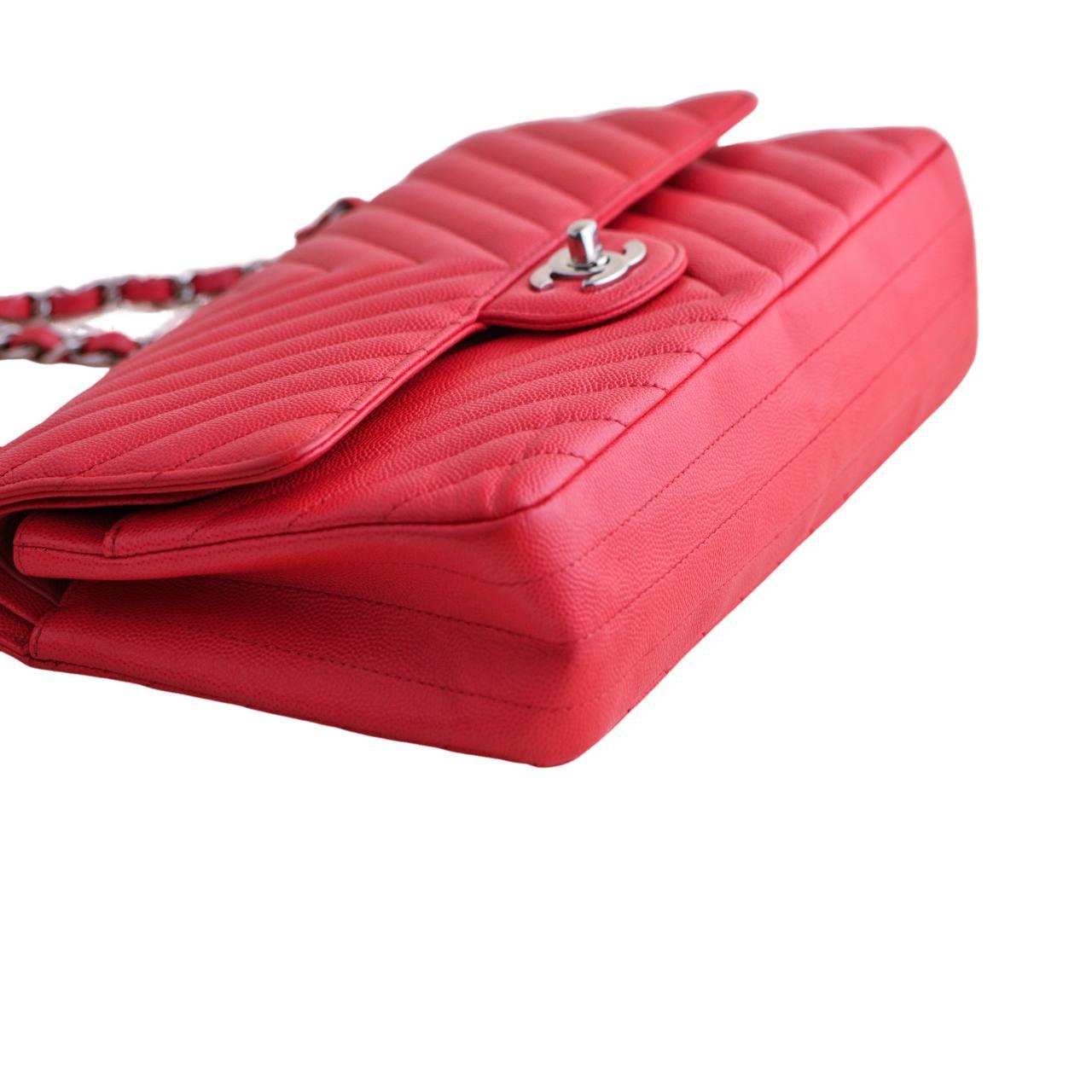 Chanel Red Chevron Caviar Medium Classic Double Flap Bag For Sale 3