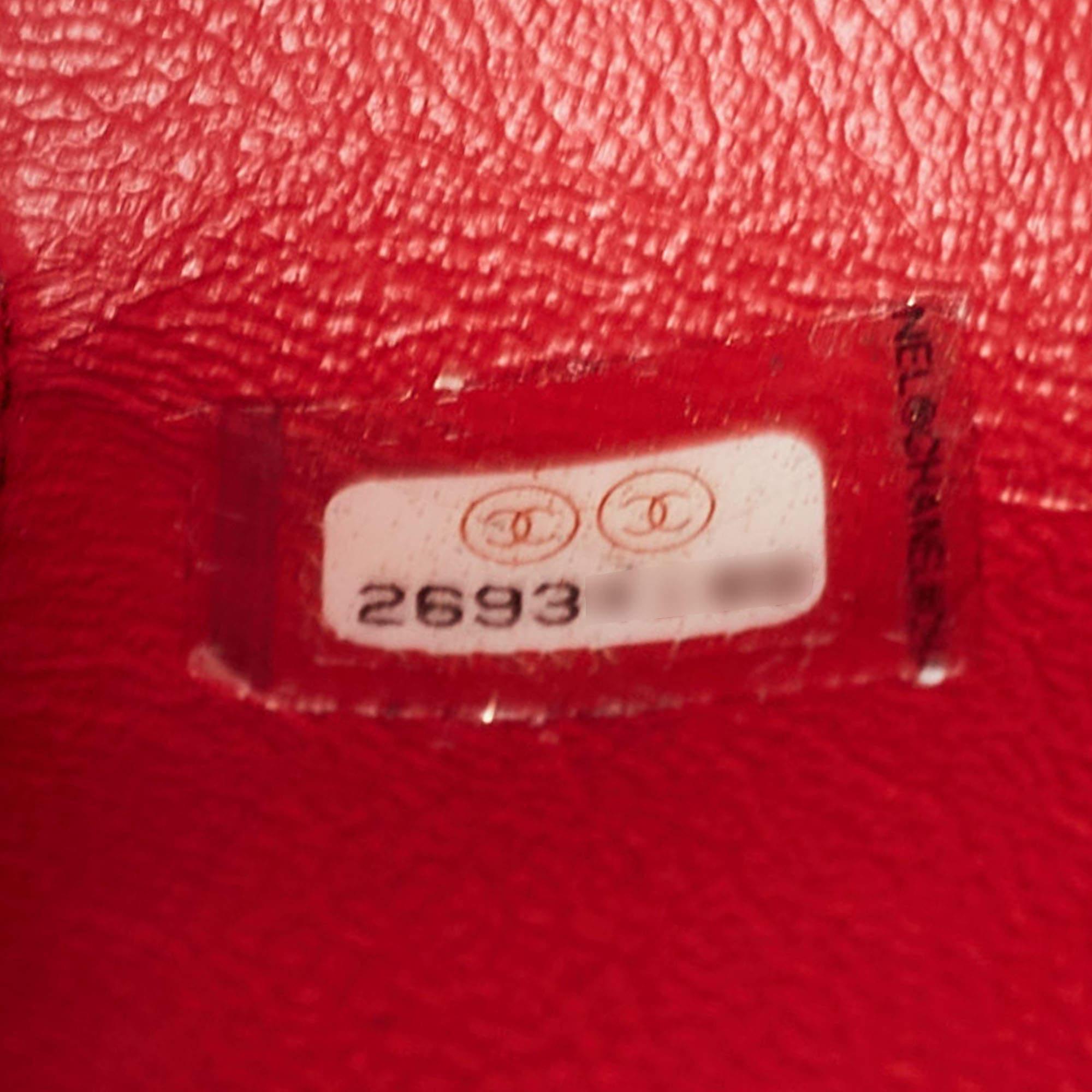 Chanel Rote Chevron-Gürteltasche aus Leder Coco mit Taille im Angebot 5