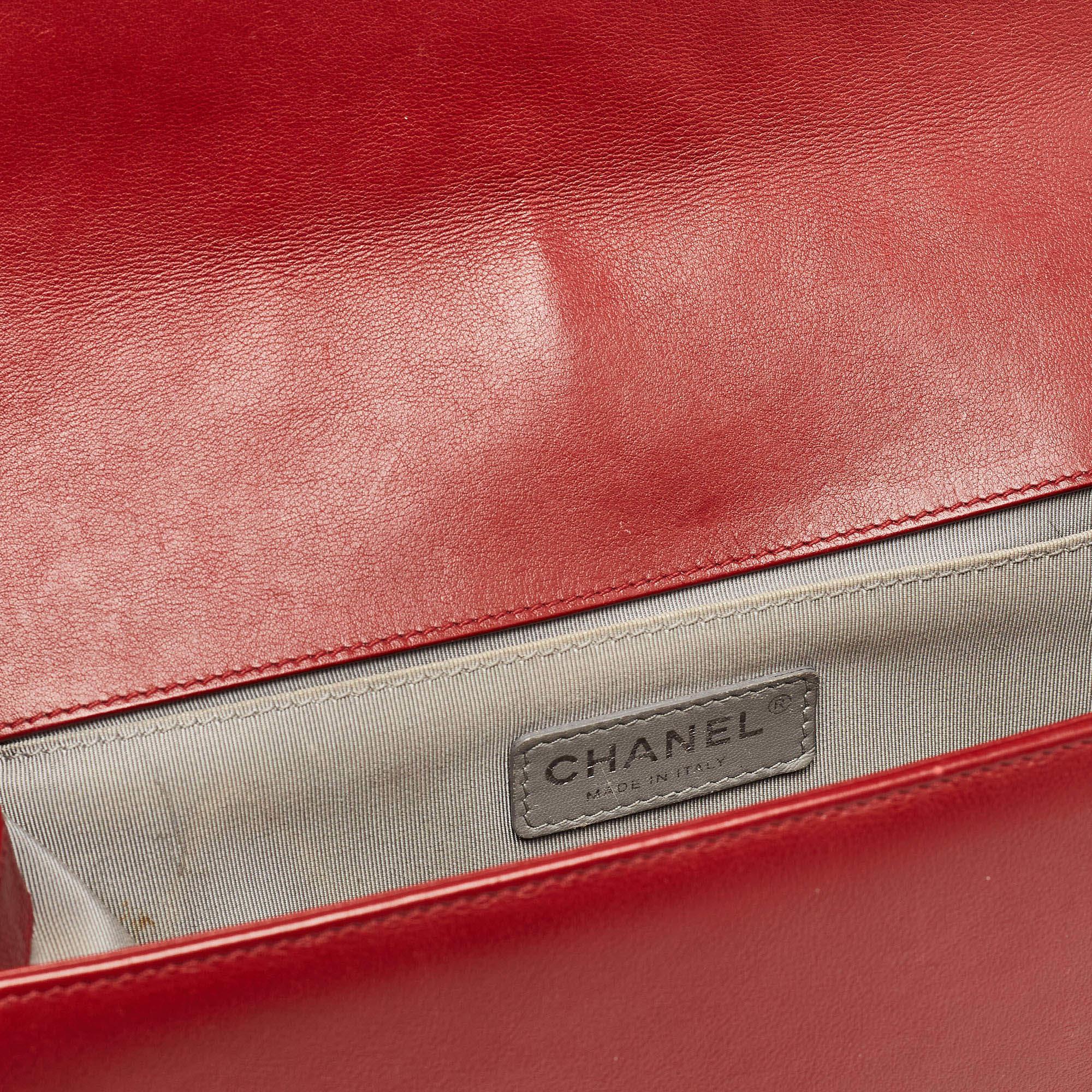 Chanel Red Chevron Leather Medium Boy Bag For Sale 8
