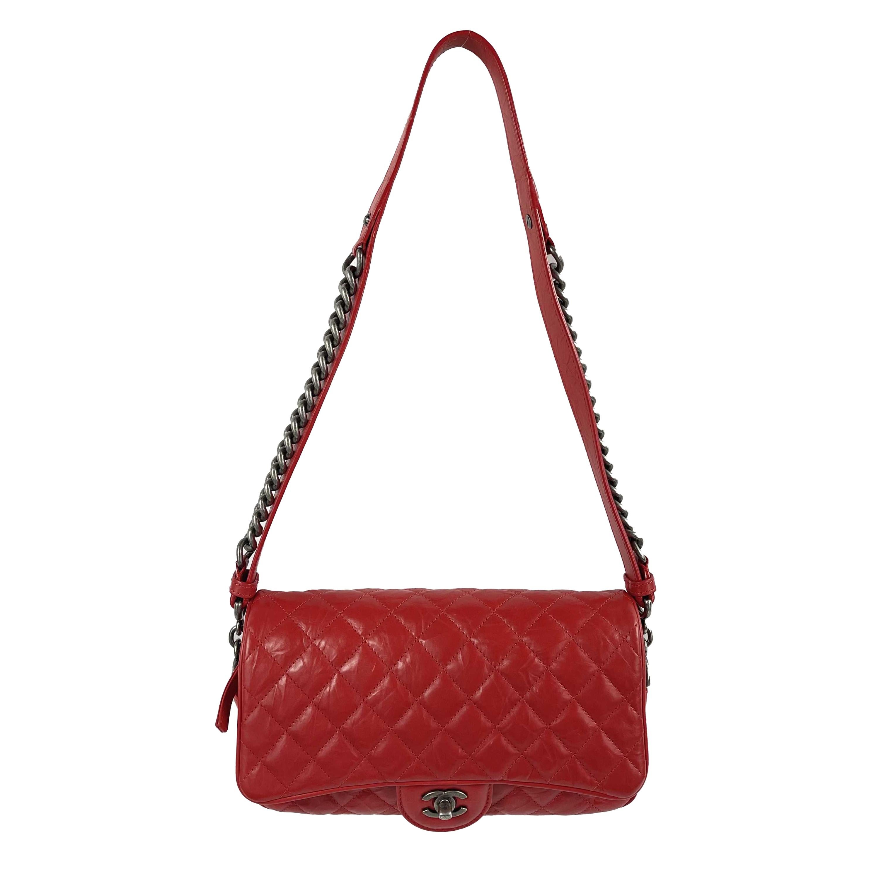 CHANEL Red Crinkled Leather Boy Chain Flap Bag / Silver-Aged  Shoulder Bag 2