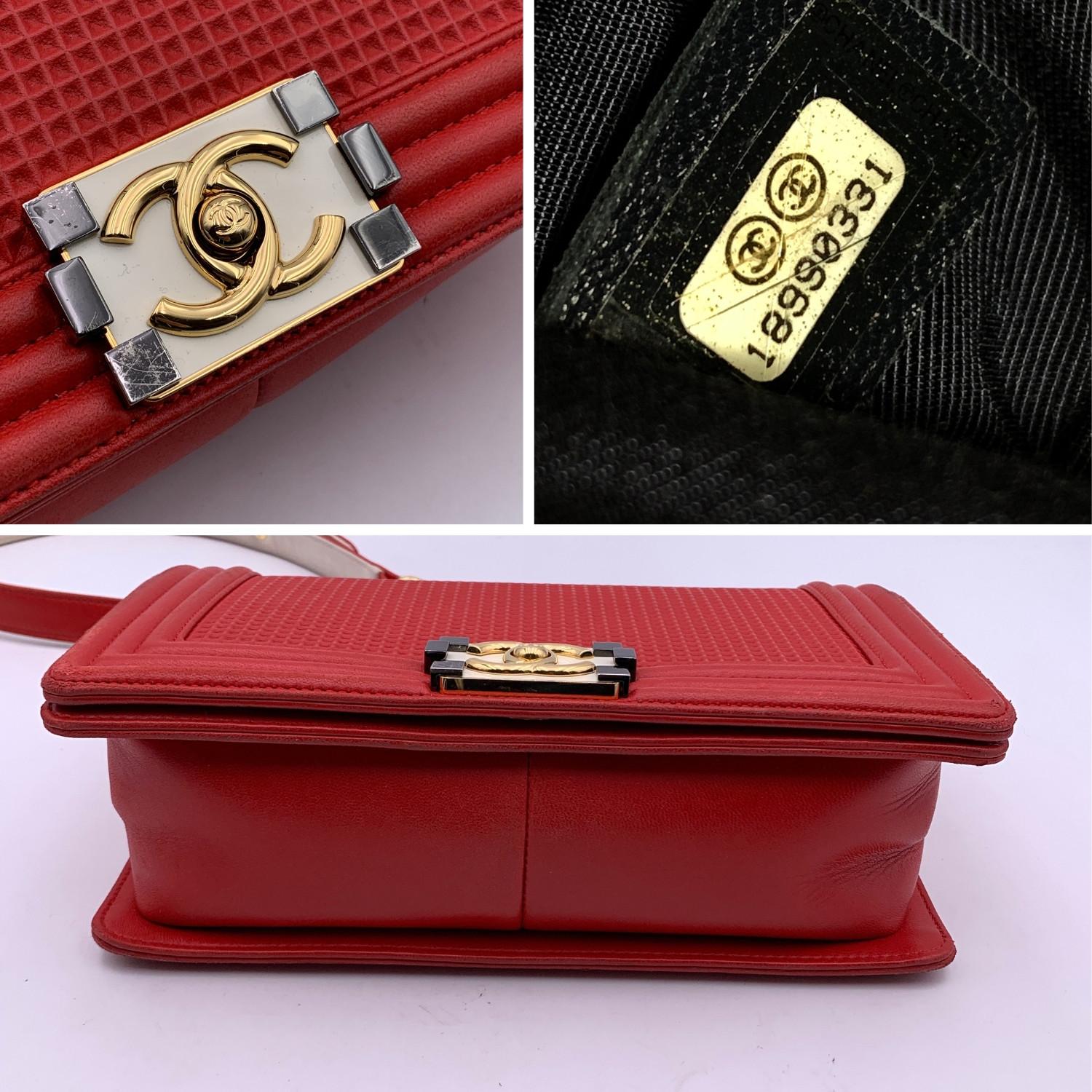 Women's Chanel Red Cube Embossed Leather Medium Boy Shoulder Bag For Sale