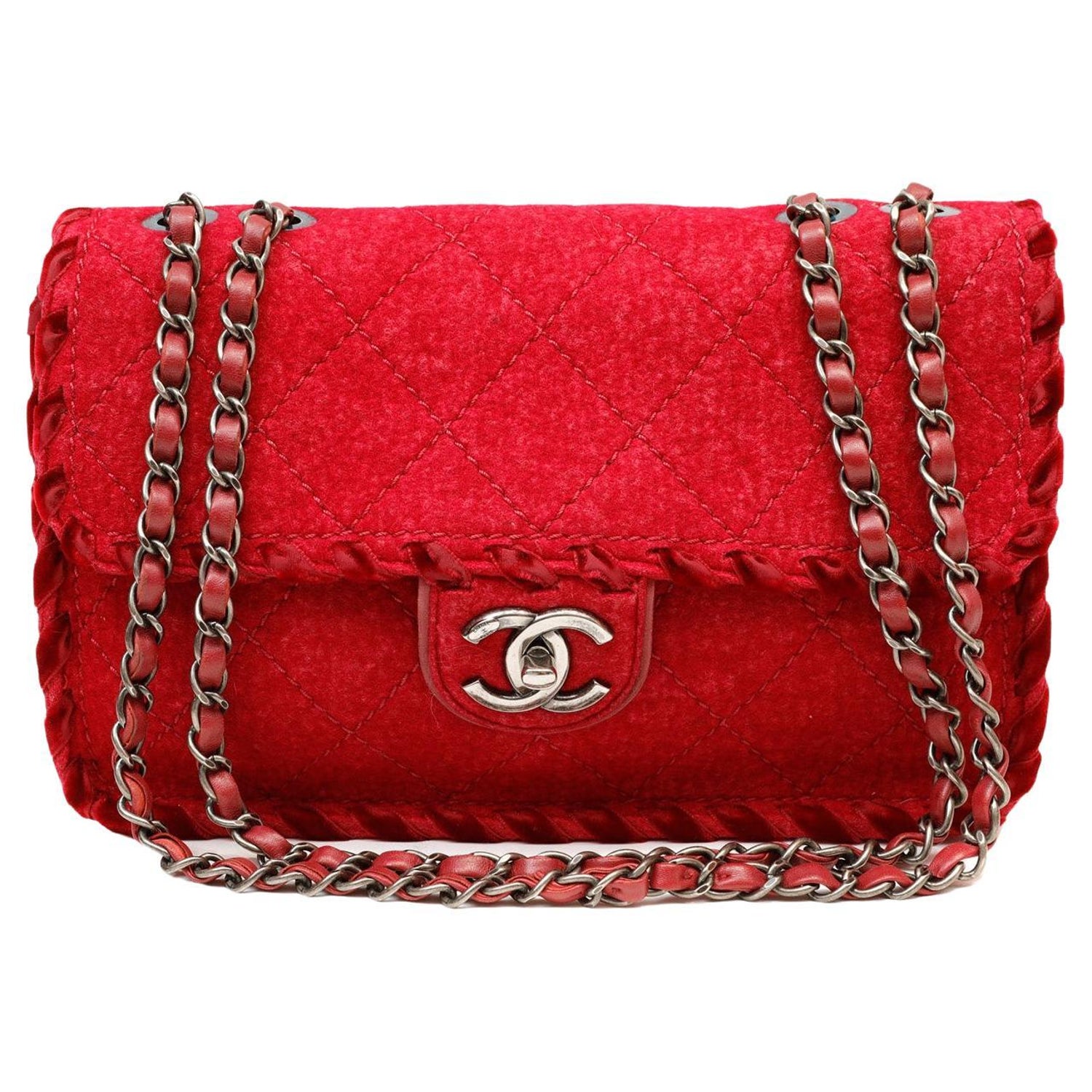Chanel Vintage Red Leather Scallop Quilted Flap Bag For Sale at 1stDibs