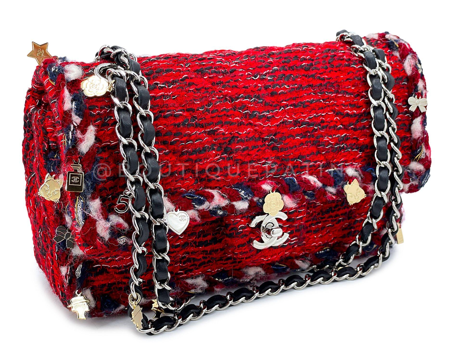 Store item: 68159


In Red tweed and silver hardware.  


Measures 10in. W (at base) x 6in. H x 3in. D, strap drop is 9.5 inches

Comes with Dust Bag, Authenticity Card
For 19 years, Boutique Patina has specialized in sourcing and curating the best