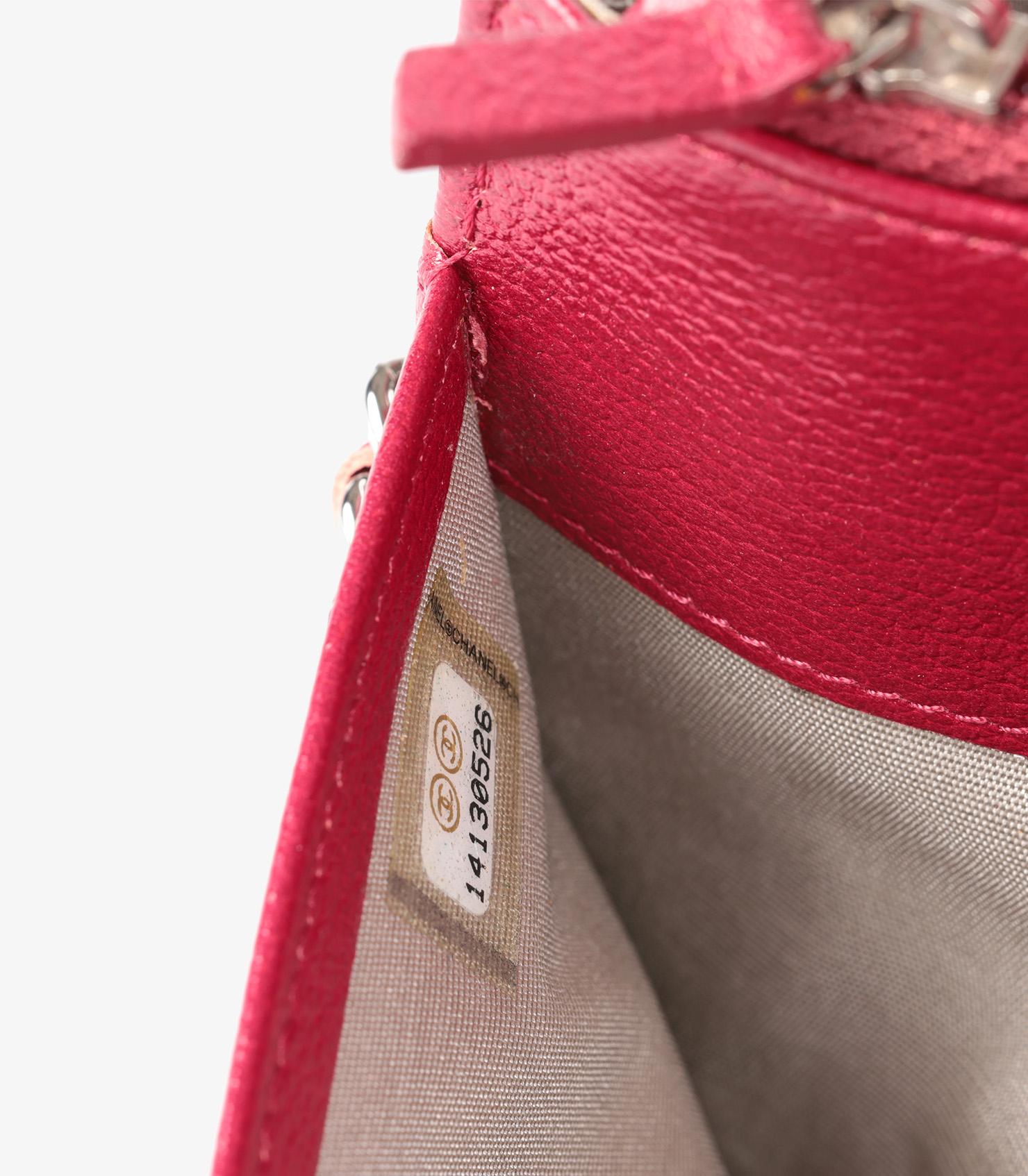 Chanel Rote Mademoiselle-Jacke aus Ziegenleder mit geprägter Brieftasche an Kette WOC aus Leder im Angebot 6