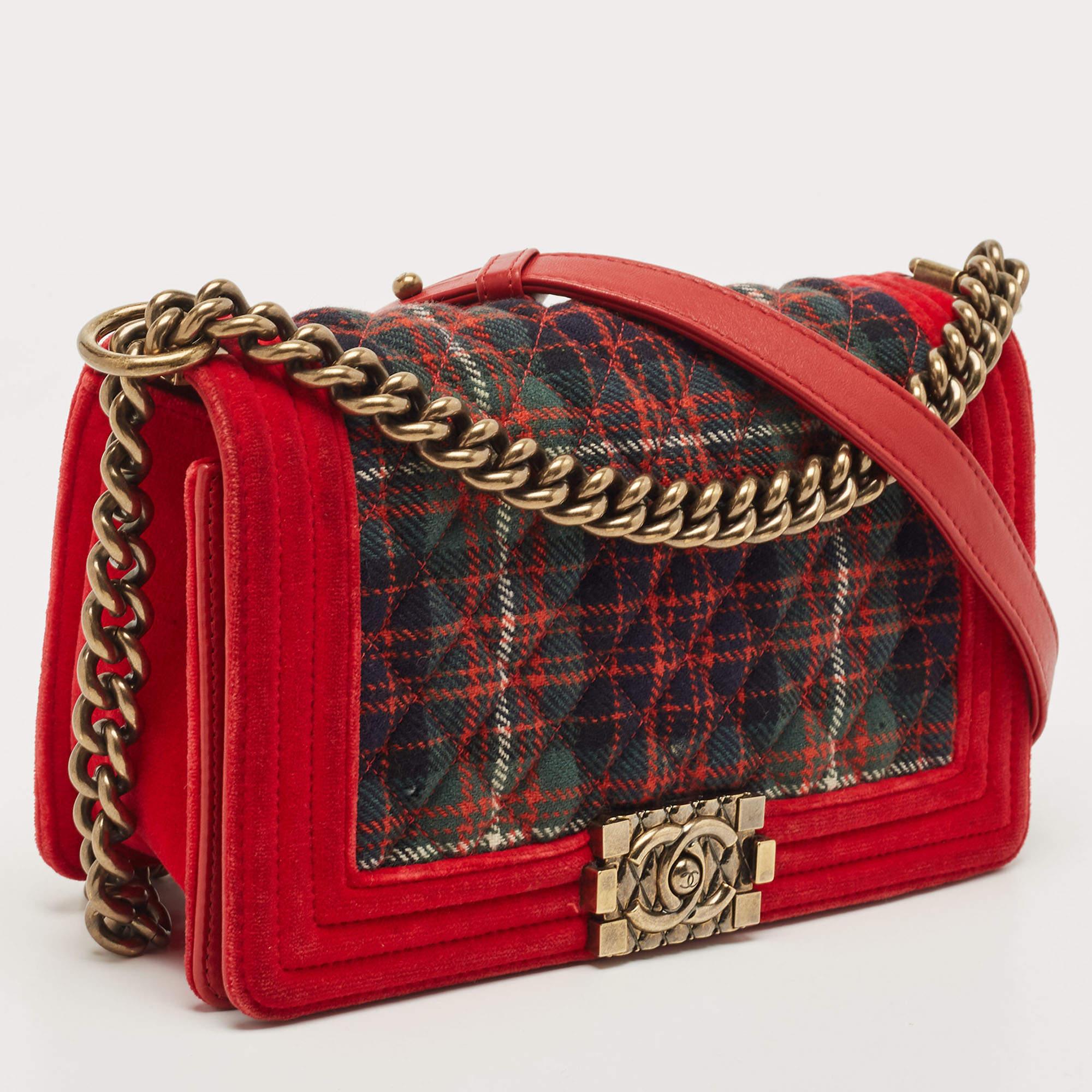 Women's Chanel Red/Green Quilted Tweed and Velvet Medium Boy Flap Bag