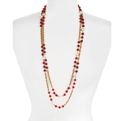 Collana lunga Chanel in gripoix rosso e perle