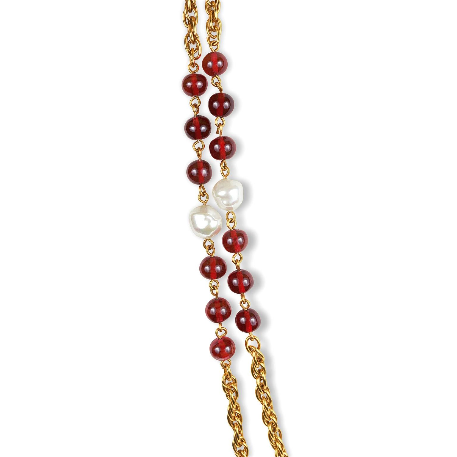 Women's or Men's Chanel Red Gripoix and Pearl Long Necklace For Sale