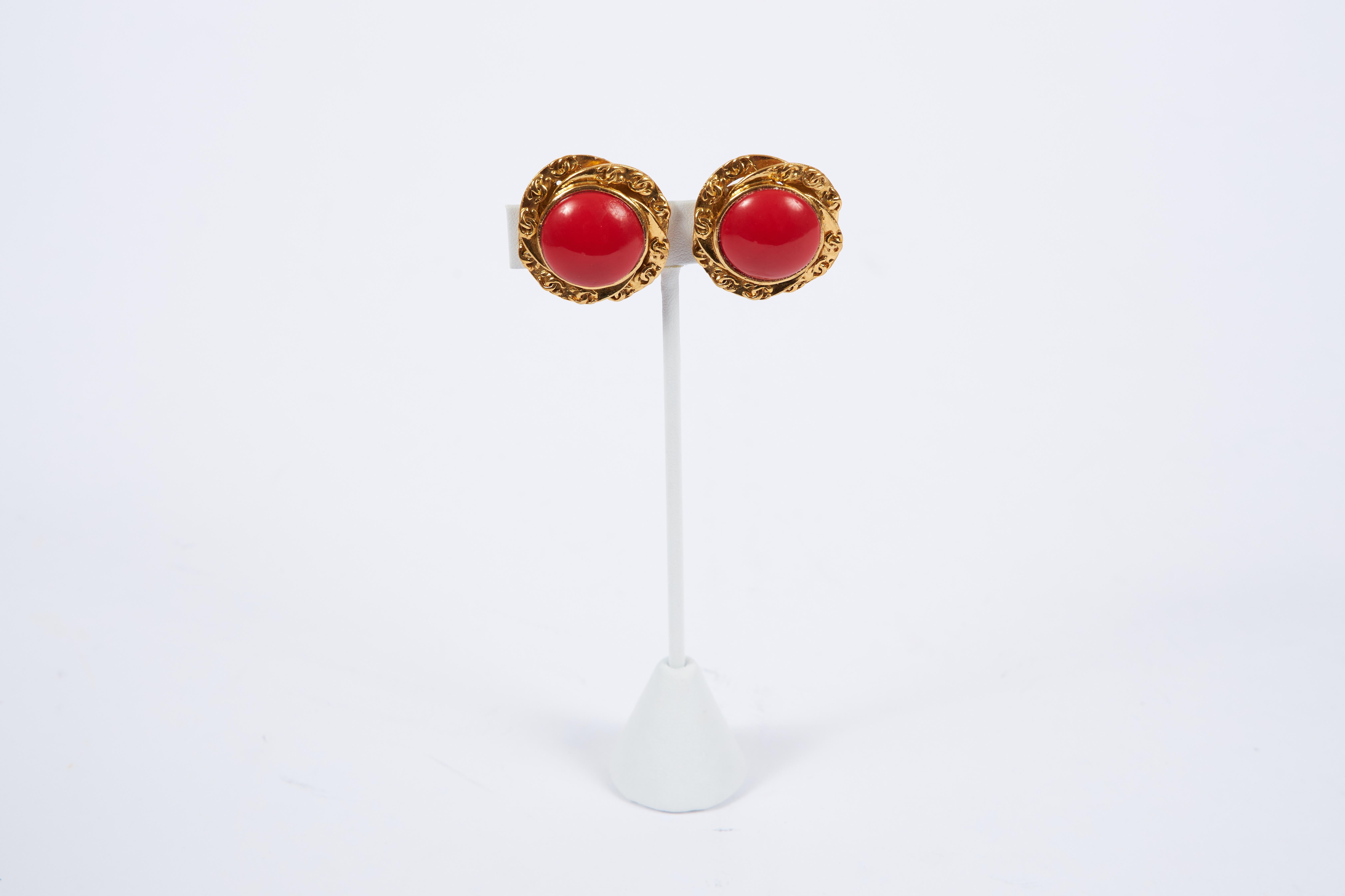 Chanel Red Gripoix Gold Clip Earrings In Excellent Condition In West Hollywood, CA
