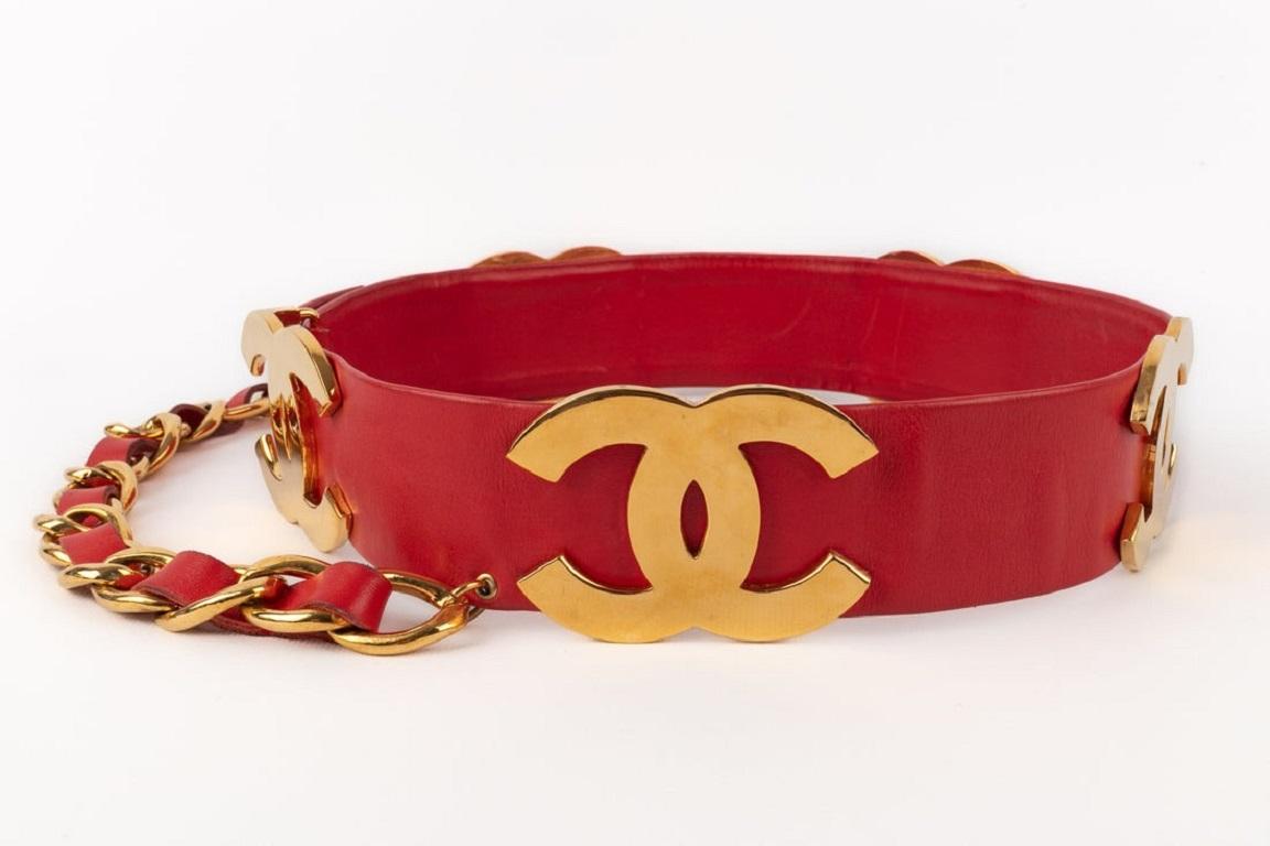 Chanel Red Lamb Leather Belt, 1992 In Good Condition For Sale In SAINT-OUEN-SUR-SEINE, FR