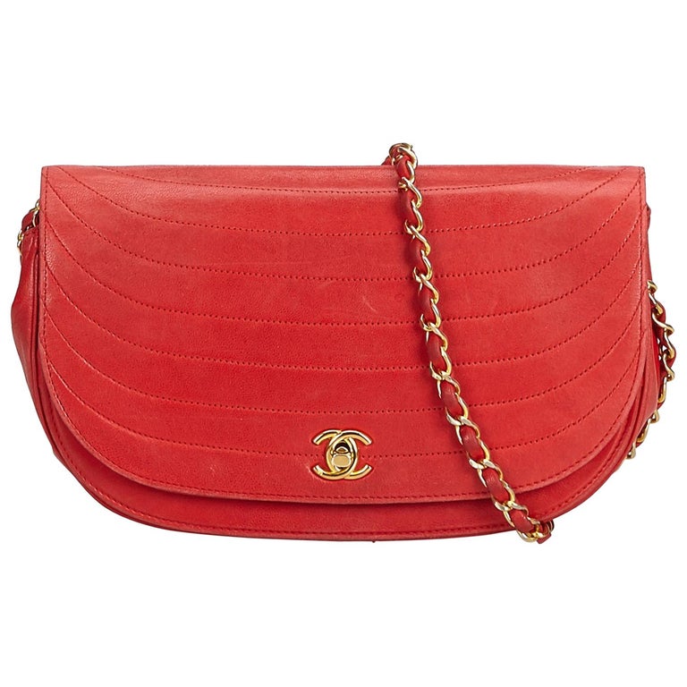 Chanel Red Lambskin Chain Shoulder Bag For Sale at 1stDibs