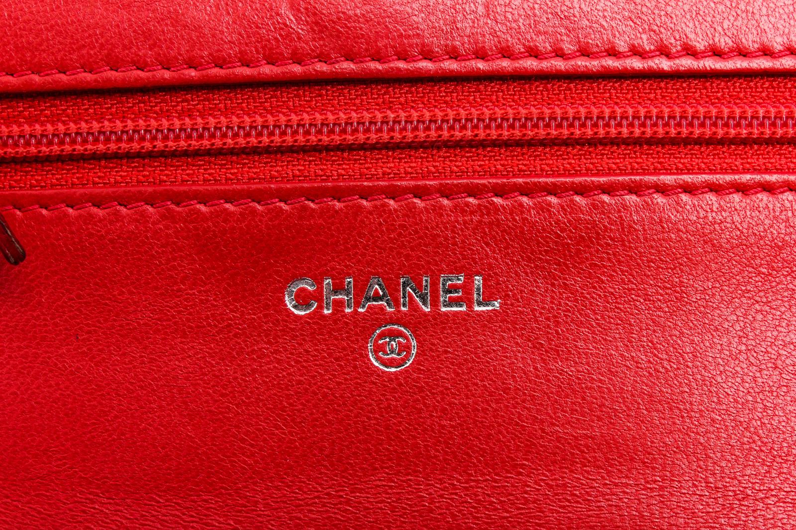 Women's or Men's Chanel Red Lambskin Leather Diamond Stitch WOC Wallet On Chain 