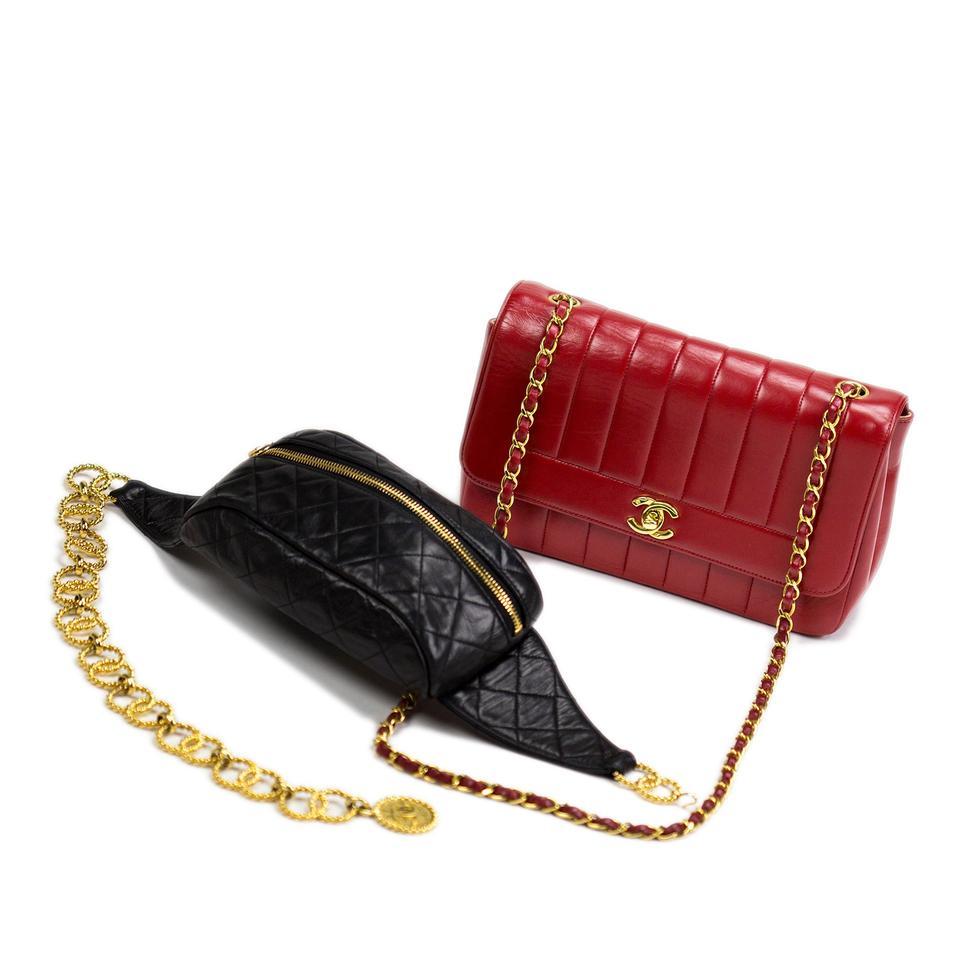 Chanel Sac à rabat classique vintage moyen Diana à rayures en cuir d'agneau rouge  en vente 3