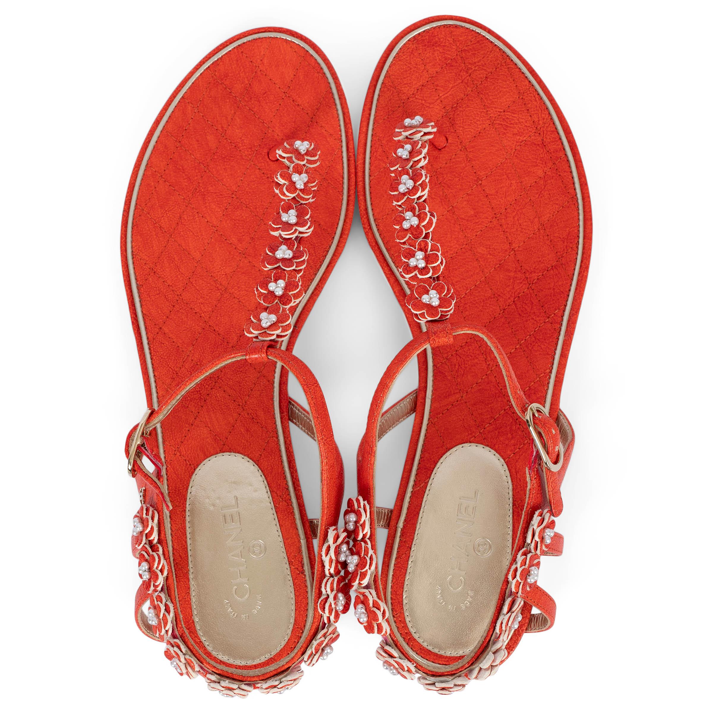 Donna Chanel pelle rossa 2015 15P CAMELLIA FLAT THONG Sandali Scarpe 40 vestibilità 39.5 in vendita