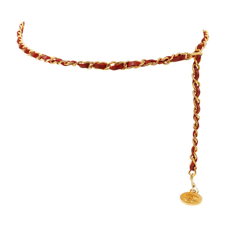 CHANEL Red Leather Pearl Chain Belt with Gold CC Medallion CHANEL | Accessories | Chanel Vintage Triple Chain Gold Hw  main image 2