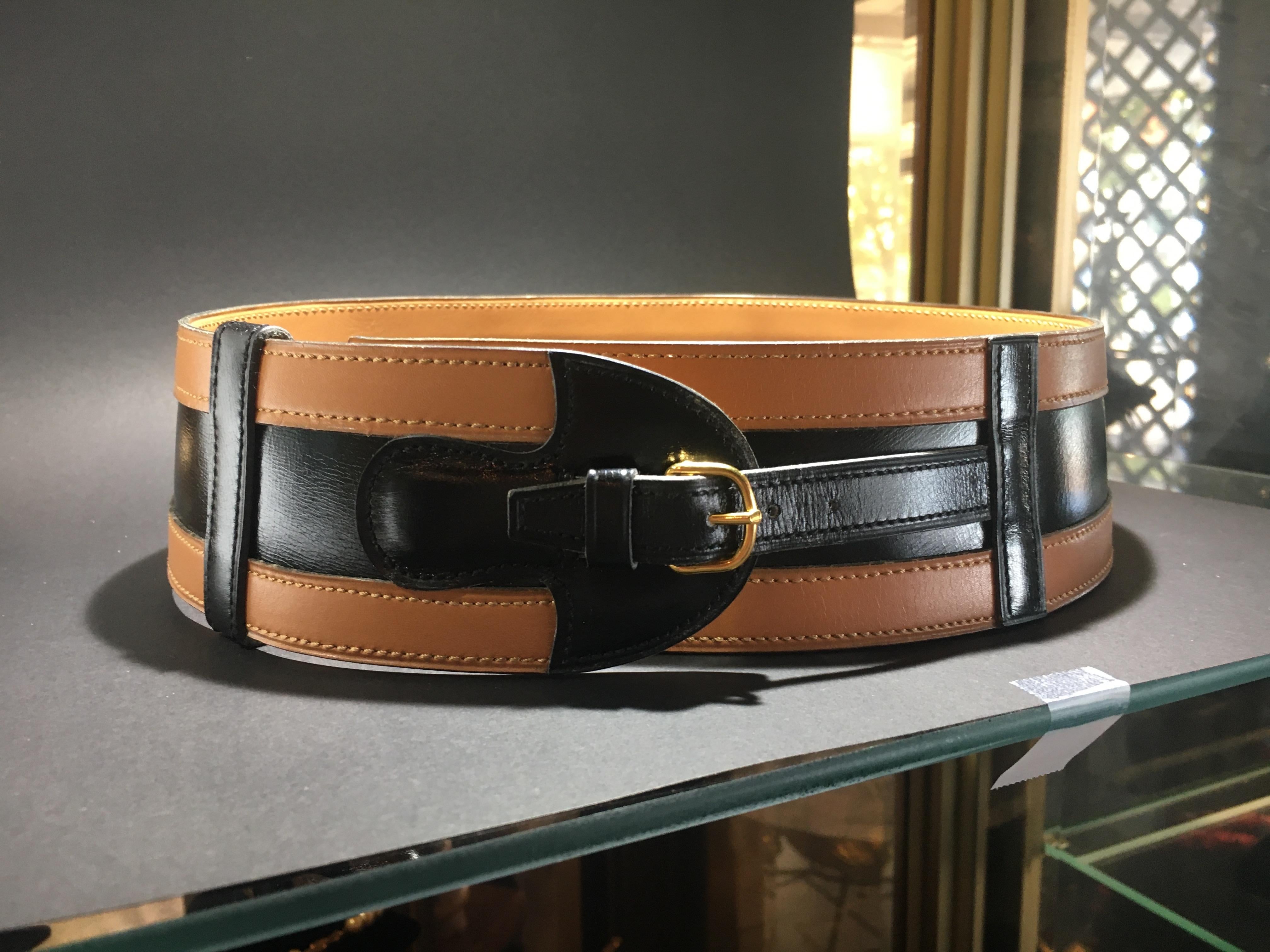 Chanel Red Leather Belt, 1990-2000s Pristine Condition, Never Worn. In Excellent Condition For Sale In Buchanan, MI
